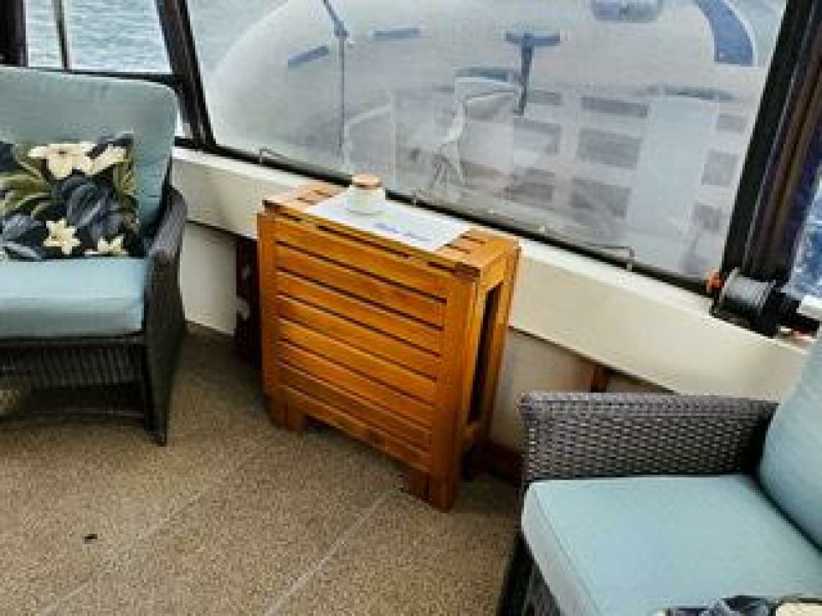 1986 Bayliner 3270 - Photo 12