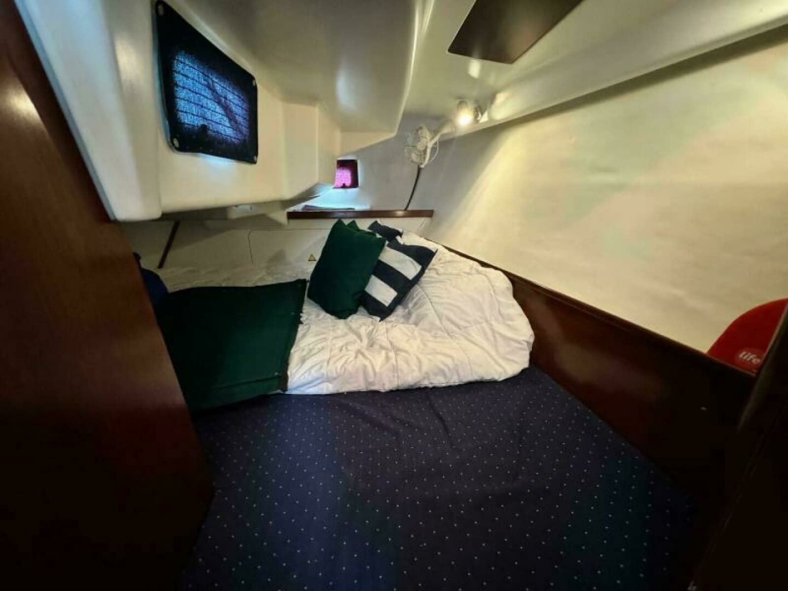 2004 Beneteau 323 - Photo 37