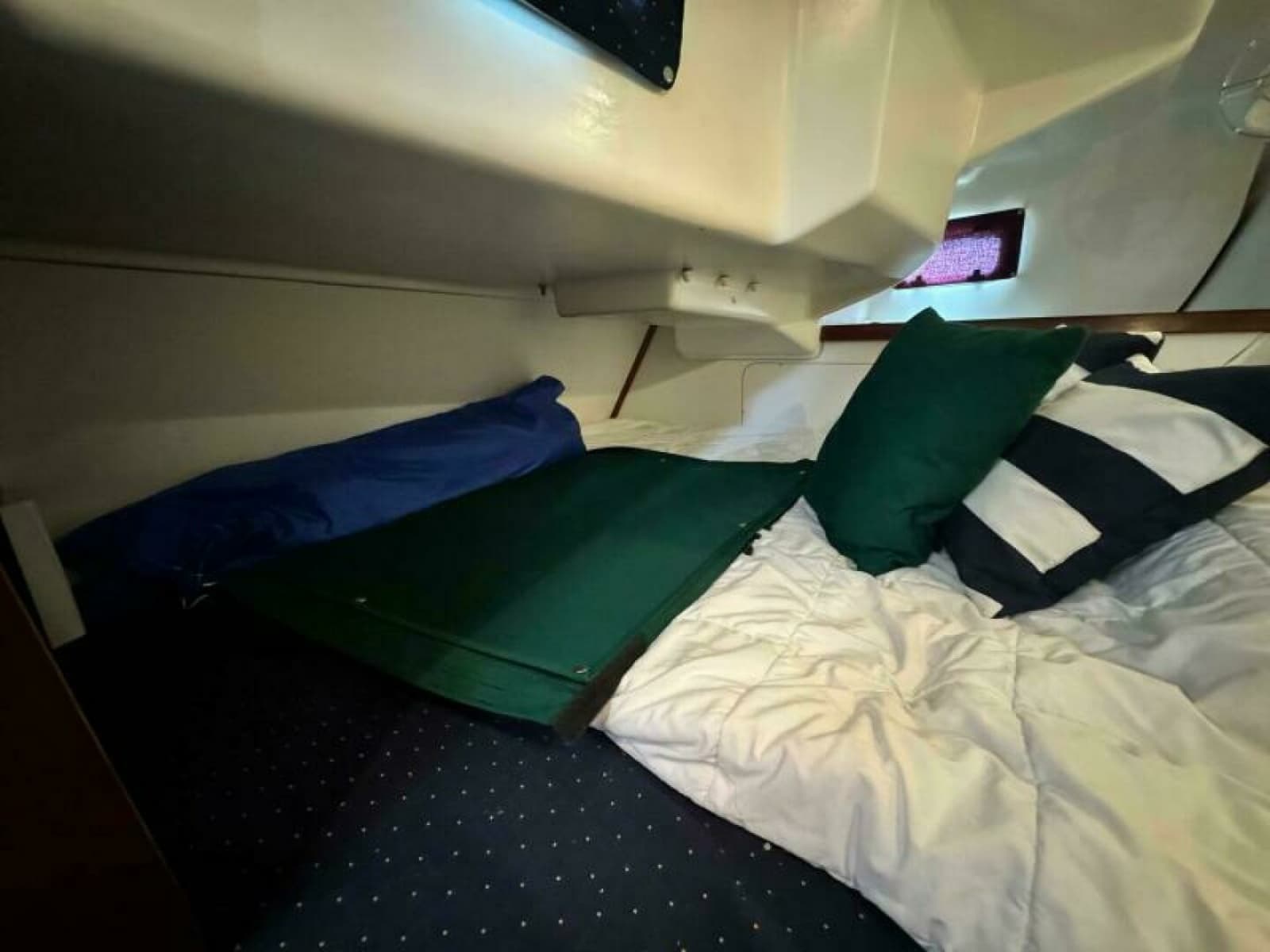 2004 Beneteau 323 - Photo 38