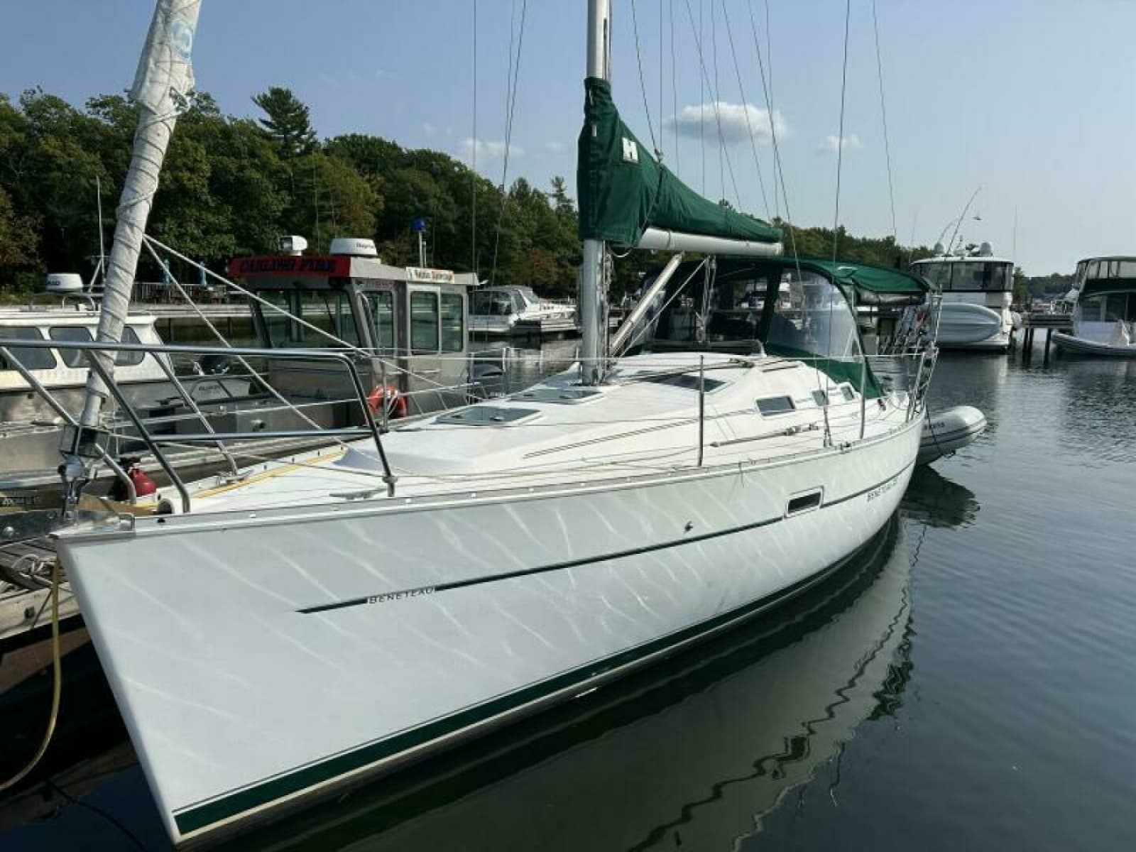 2004 Beneteau 323 - Photo 2