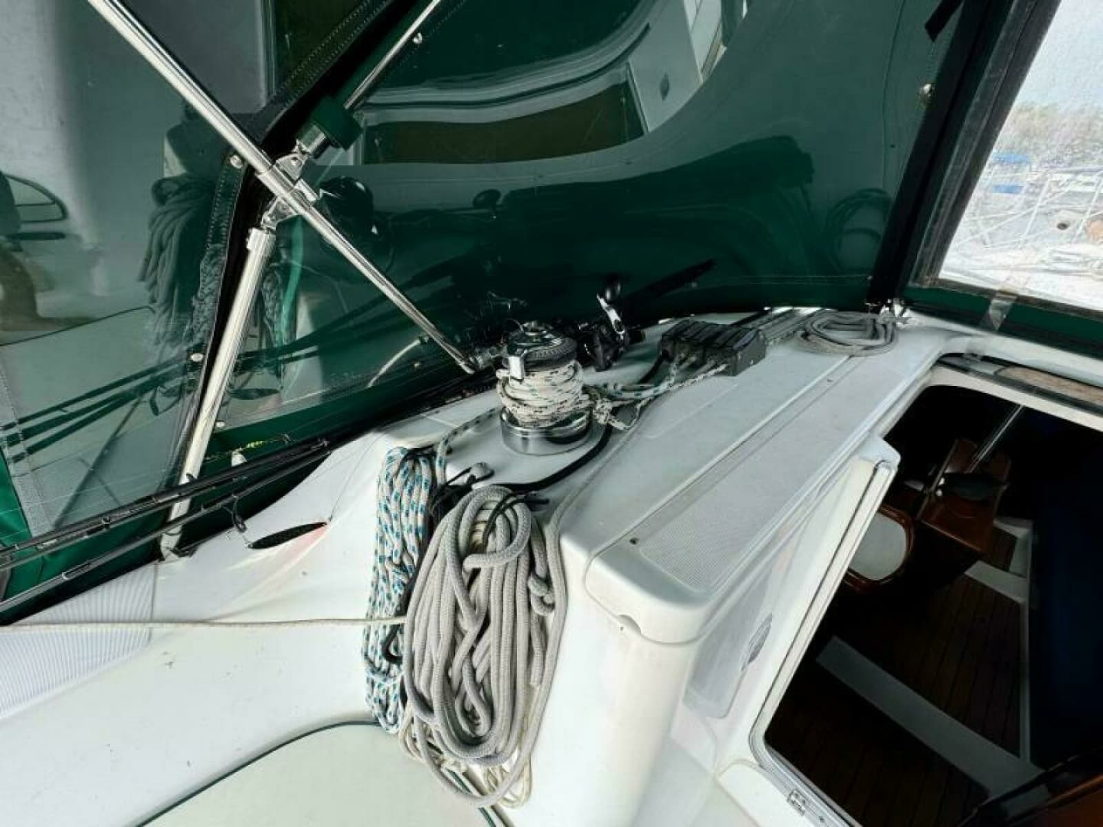 2004 Beneteau 323 - Photo 21