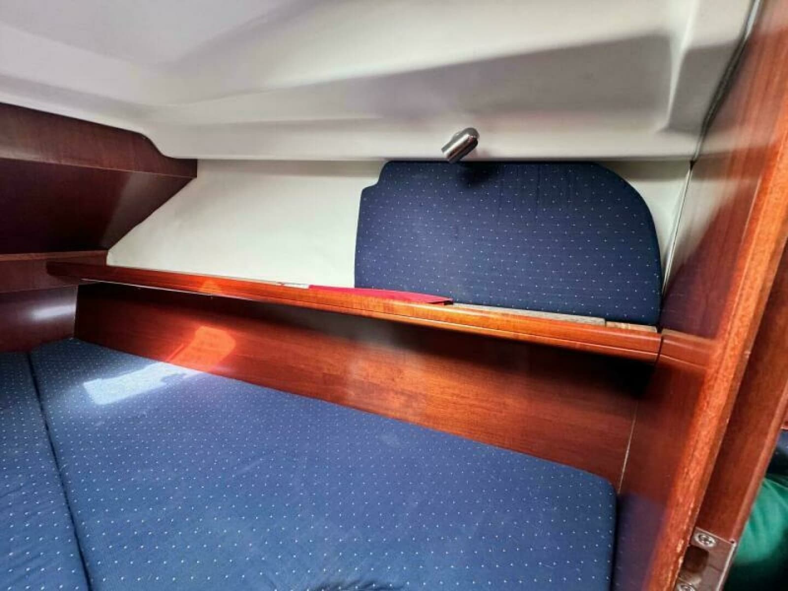 2004 Beneteau 323 - Photo 33