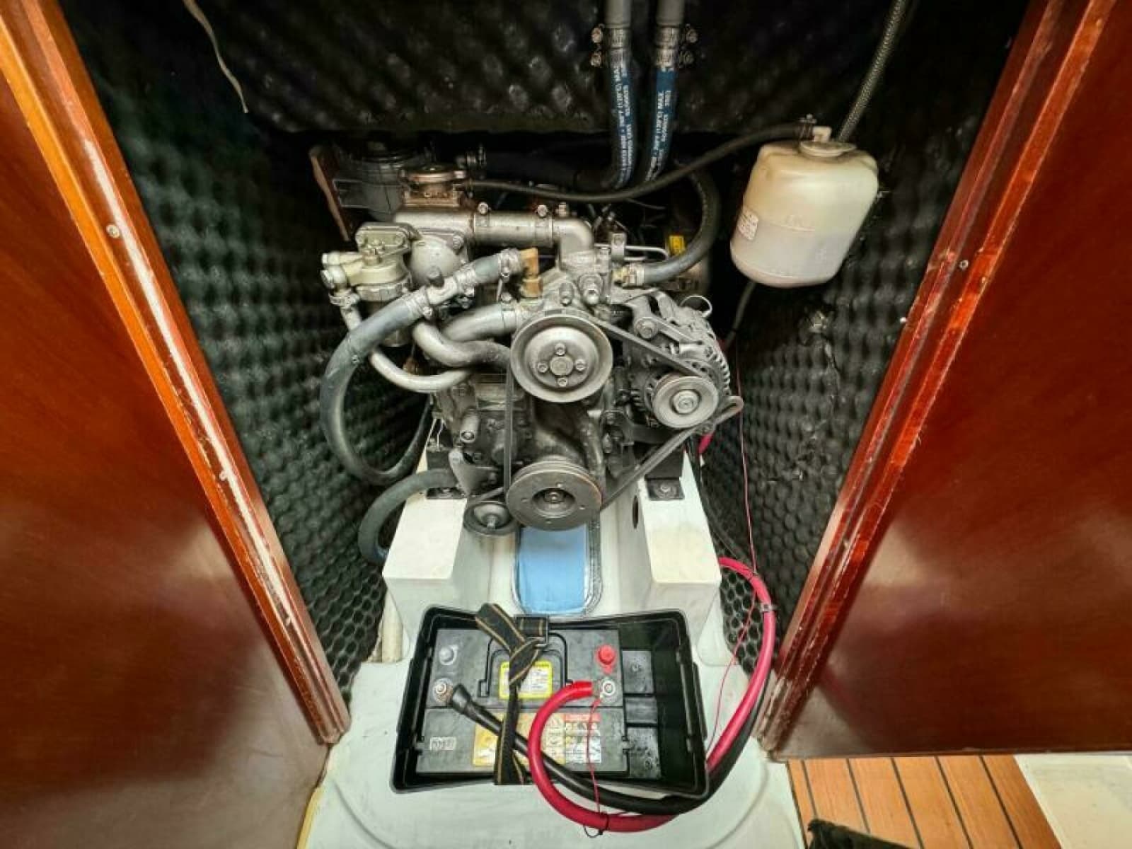 2004 Beneteau 323 - Photo 41