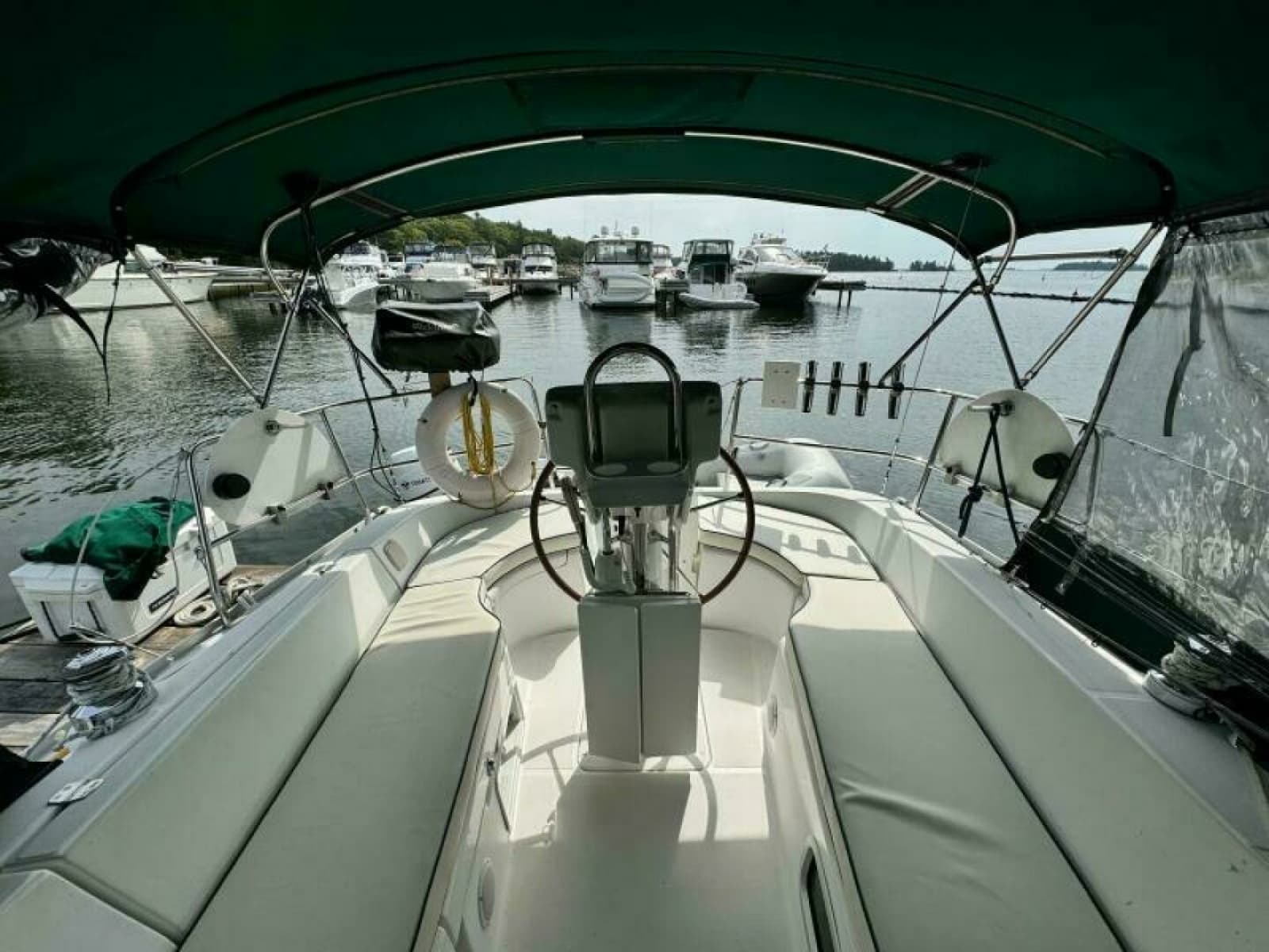 2004 Beneteau 323 - Photo 20