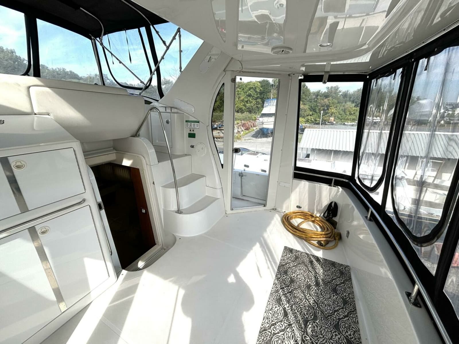 2003 Carver 396 Motor Yacht - Photo 17