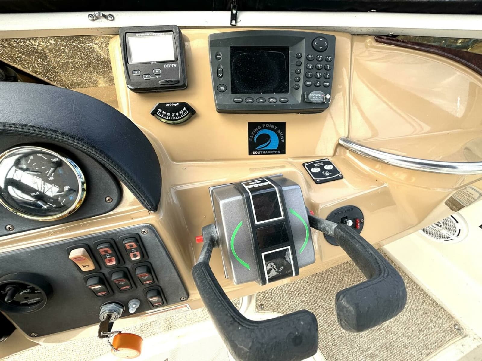 2003 Carver 396 Motor Yacht - Photo 26