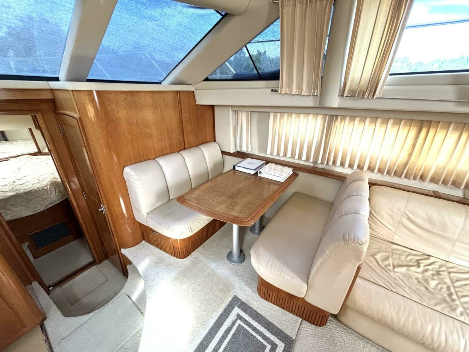 2003 Carver 396 Motor Yacht - Photo 33