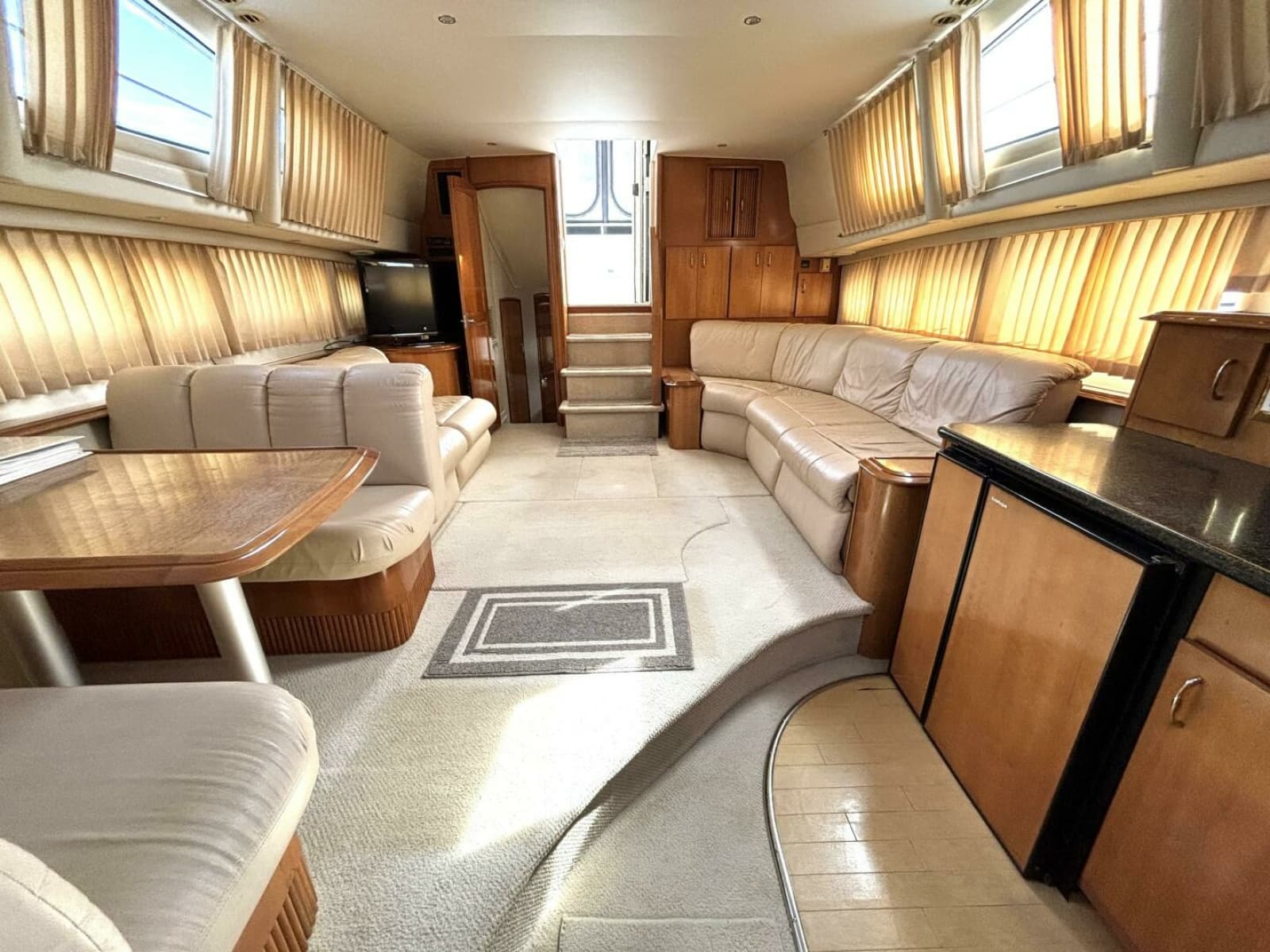 2003 Carver 396 Motor Yacht - Photo 41