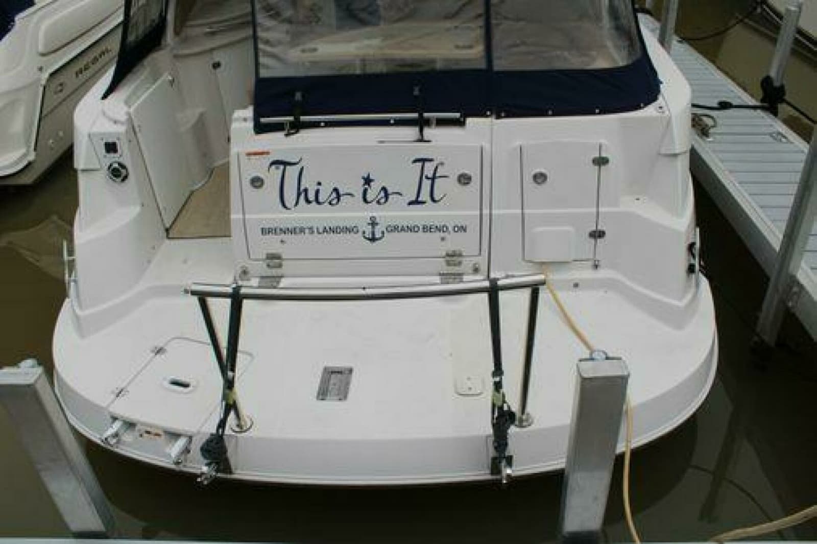 2011 Four Winns V335 - Photo 13