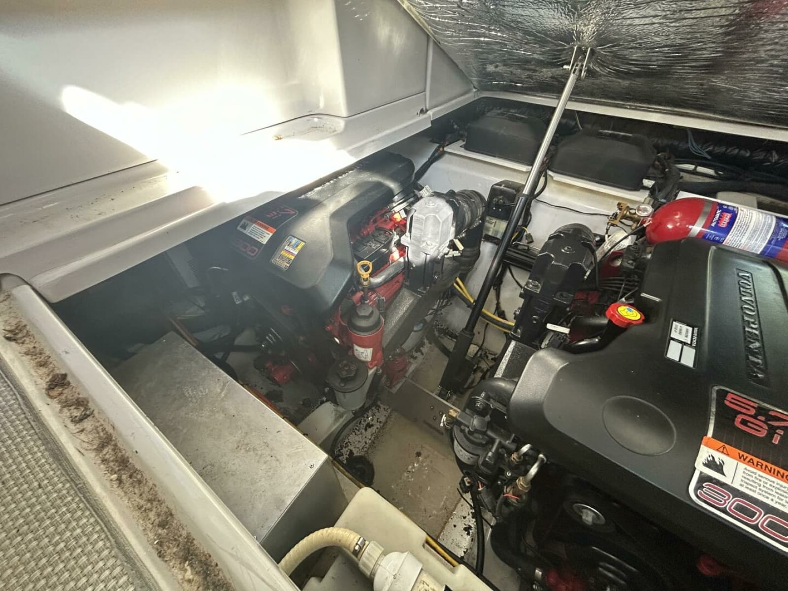 2011 Four Winns V335 - Photo 102