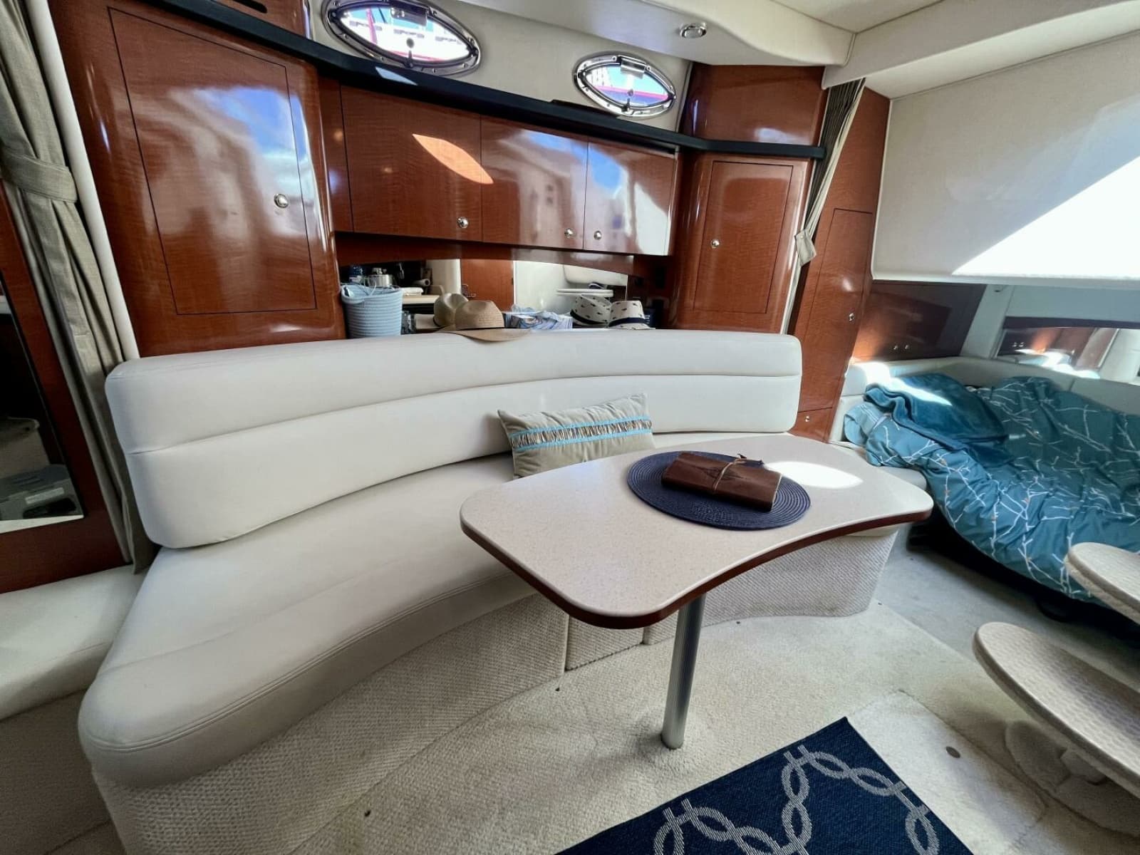 2004 Sea Ray 340 Sundancer - Photo 18