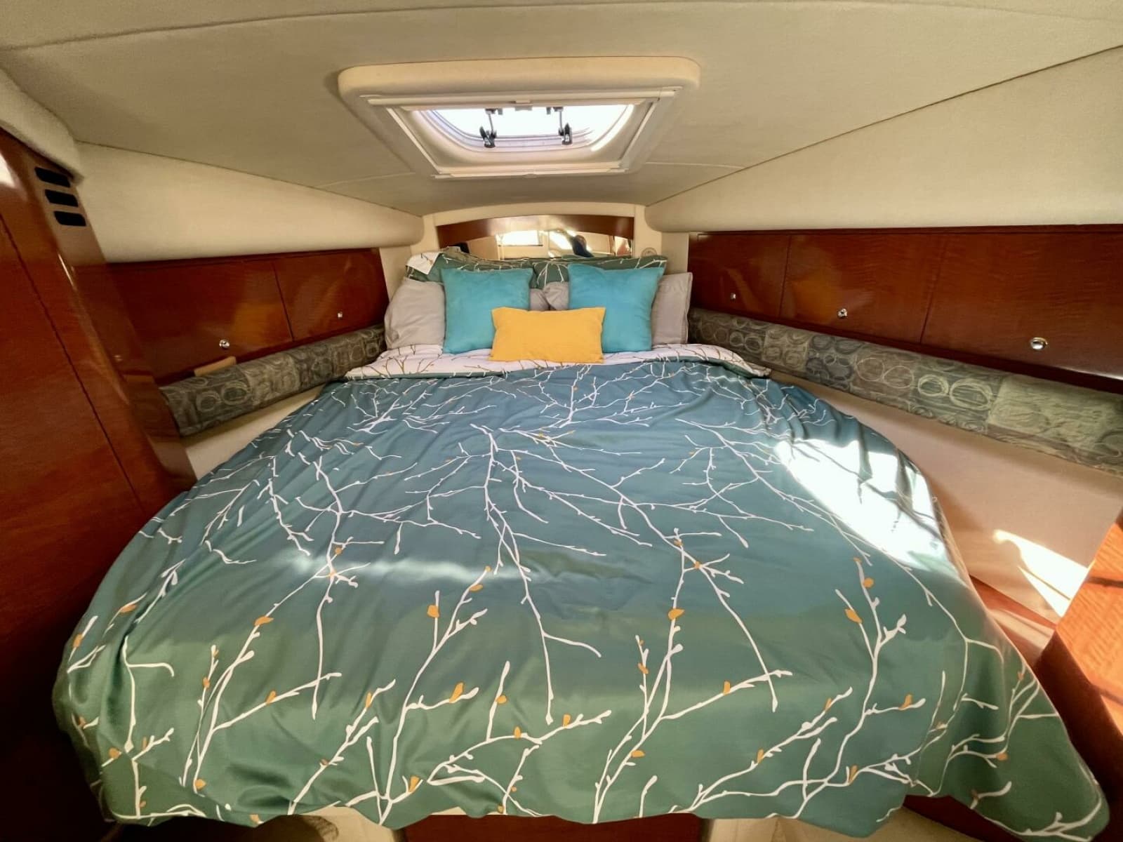 2004 Sea Ray 340 Sundancer - Photo 19