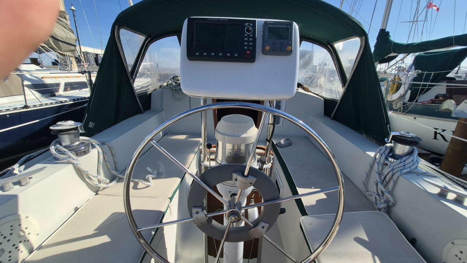 1981 Niagara 35 Classic - Photo 22