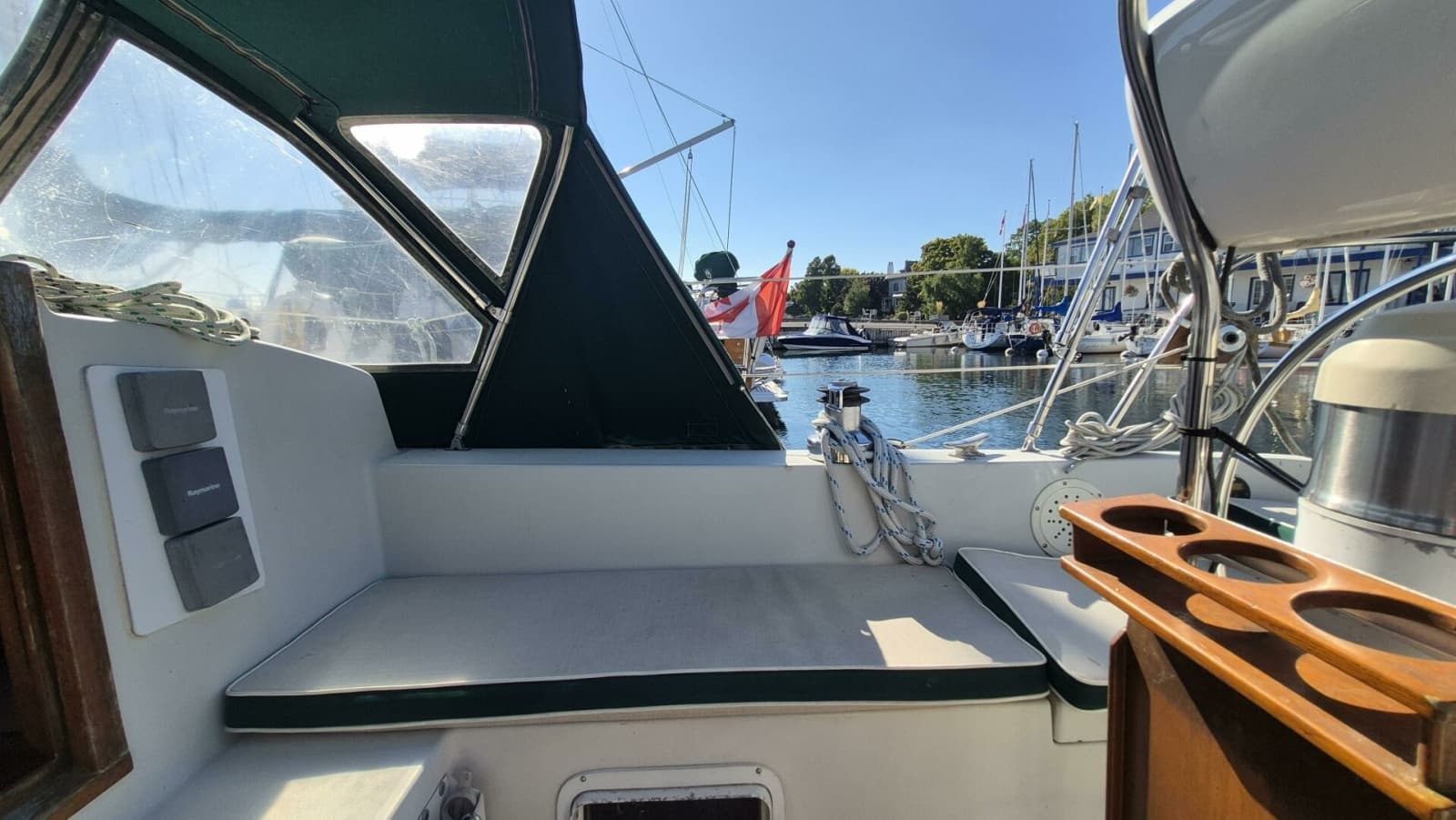 1981 Niagara 35 Classic - Photo 23