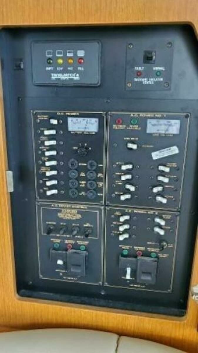 2004 Cruisers Yachts 280 CXI - Photo 32