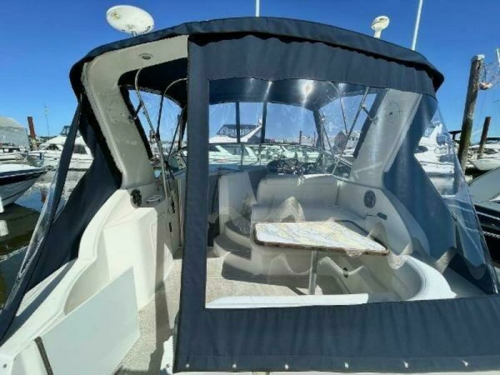 2004 Cruisers Yachts 280 CXI - Photo 10