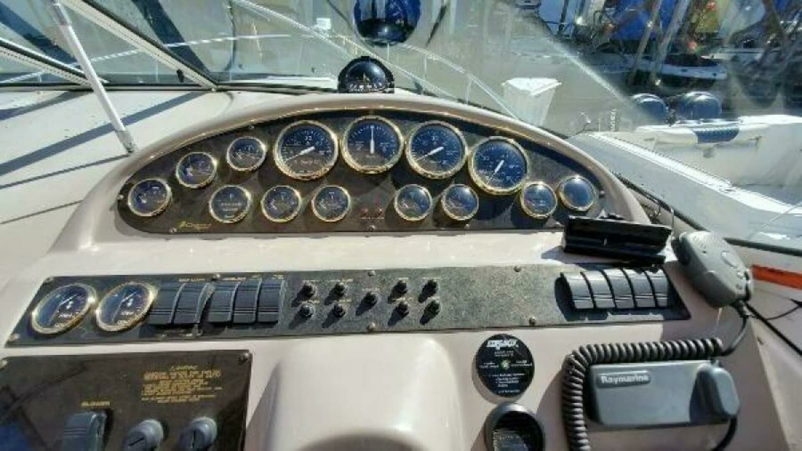 2004 Cruisers Yachts 280 CXI - Photo 16