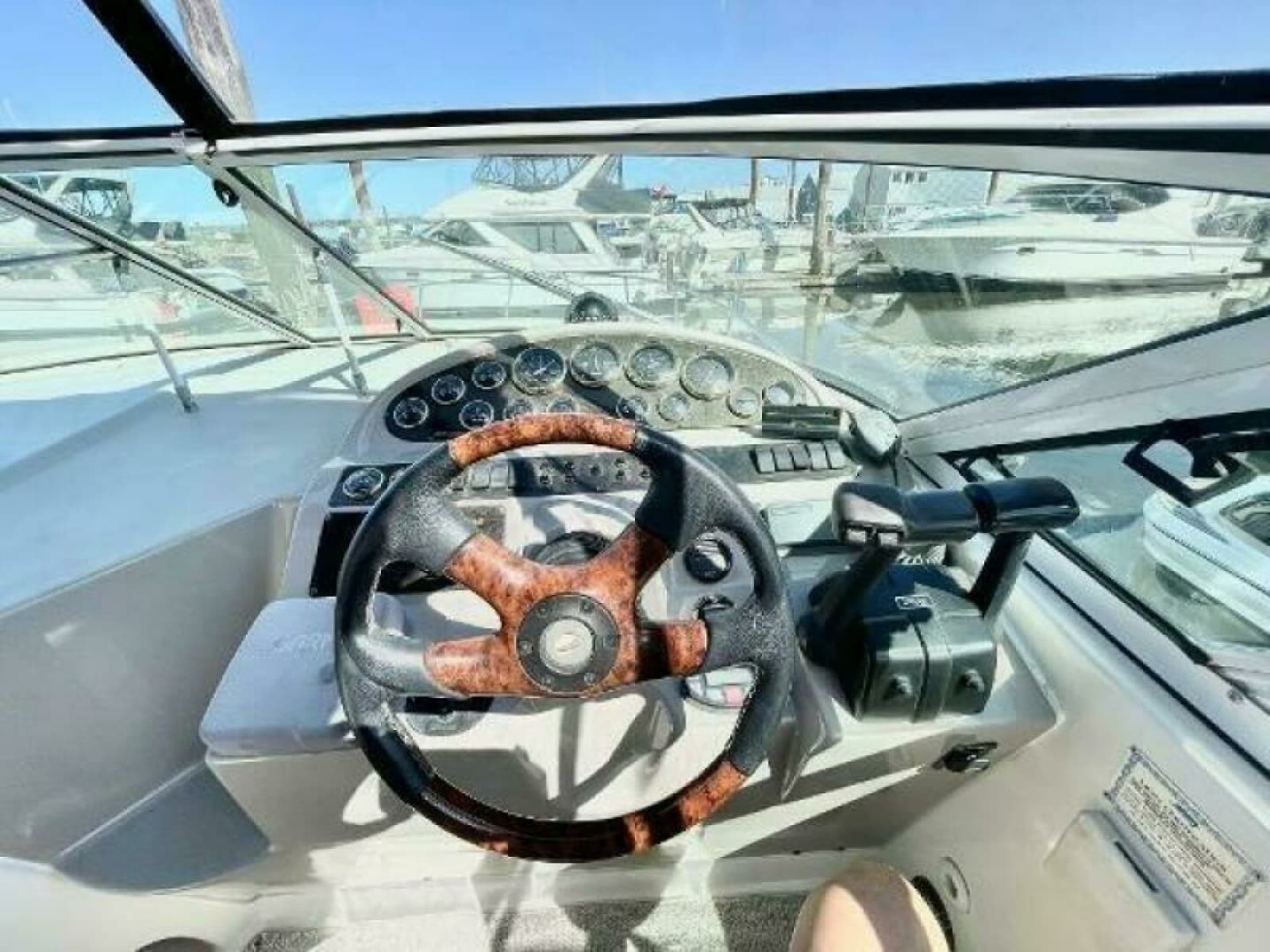 2004 Cruisers Yachts 280 CXI - Photo 17