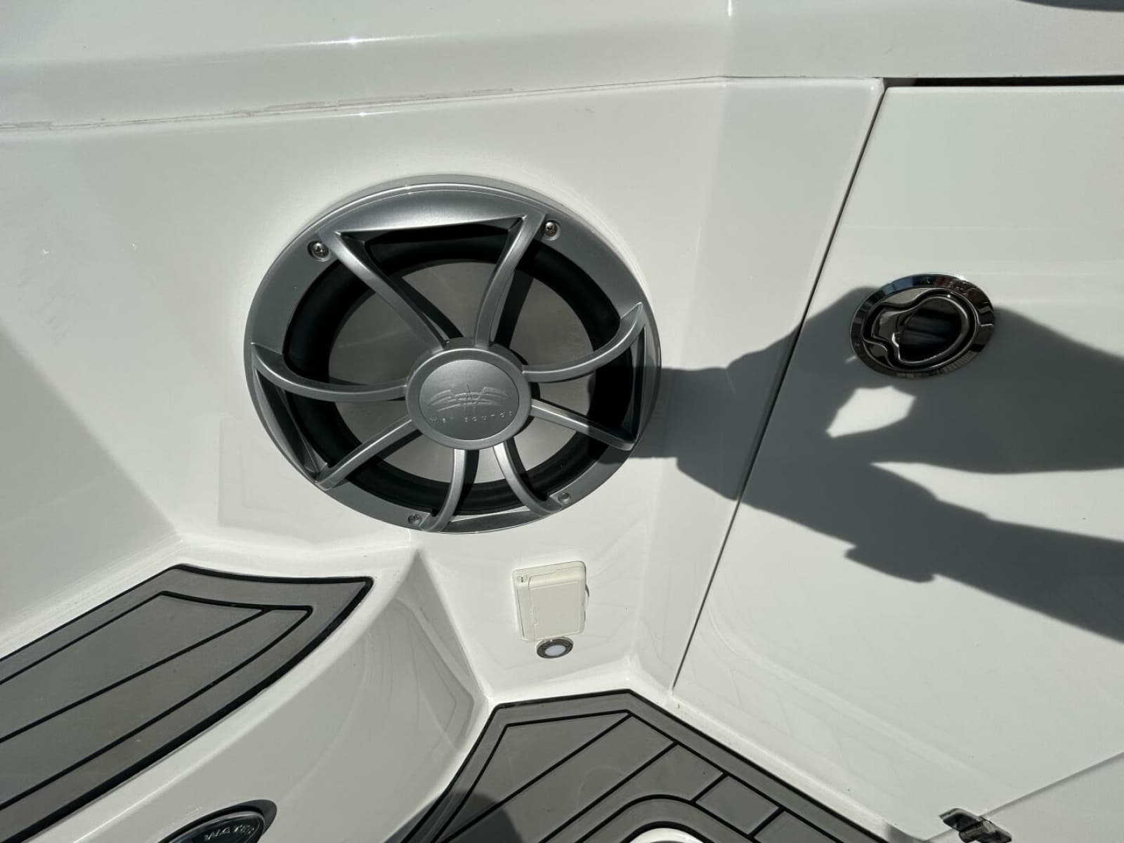 2015 Monterey 355 Sport Yacht - Photo 14