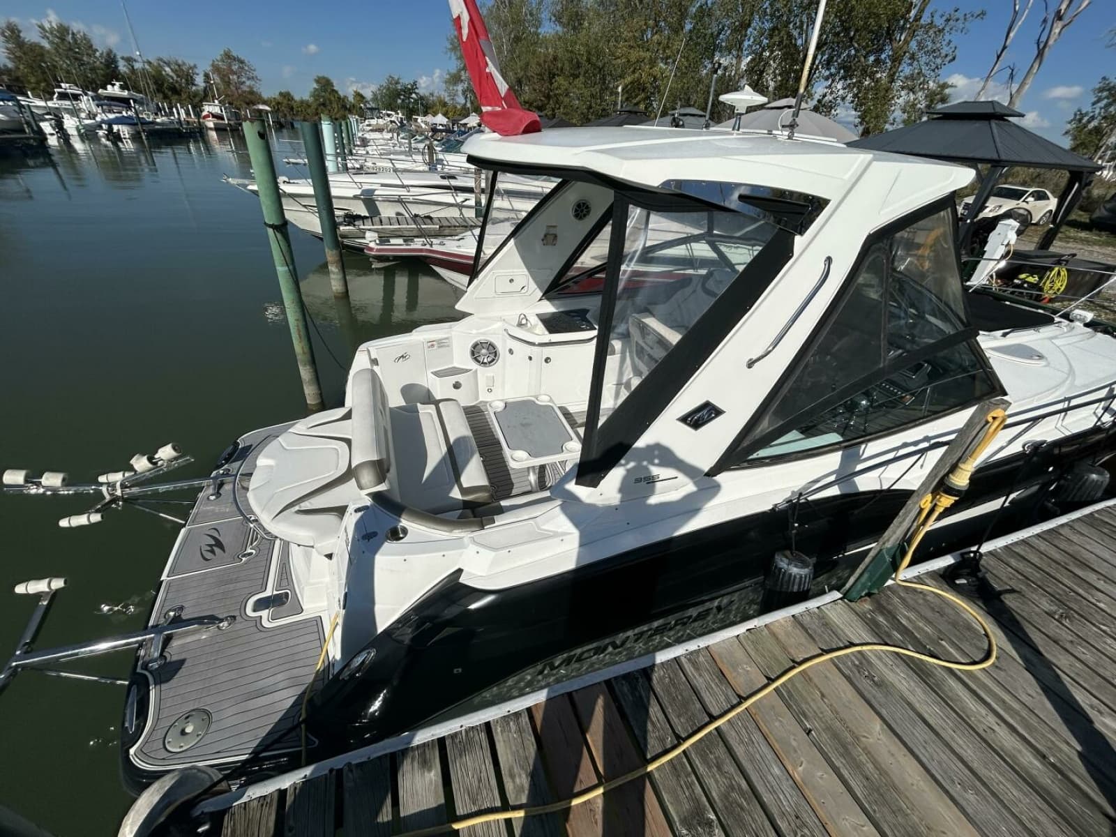 2015 Monterey 355 Sport Yacht - Photo 4