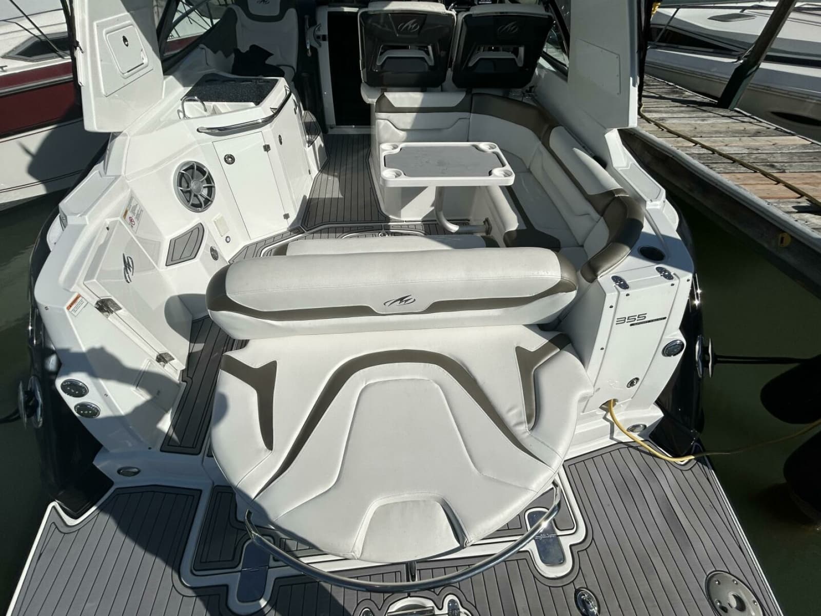 2015 Monterey 355 Sport Yacht - Photo 7