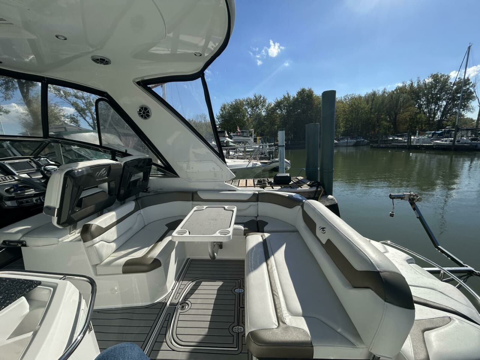 2015 Monterey 355 Sport Yacht - Photo 12