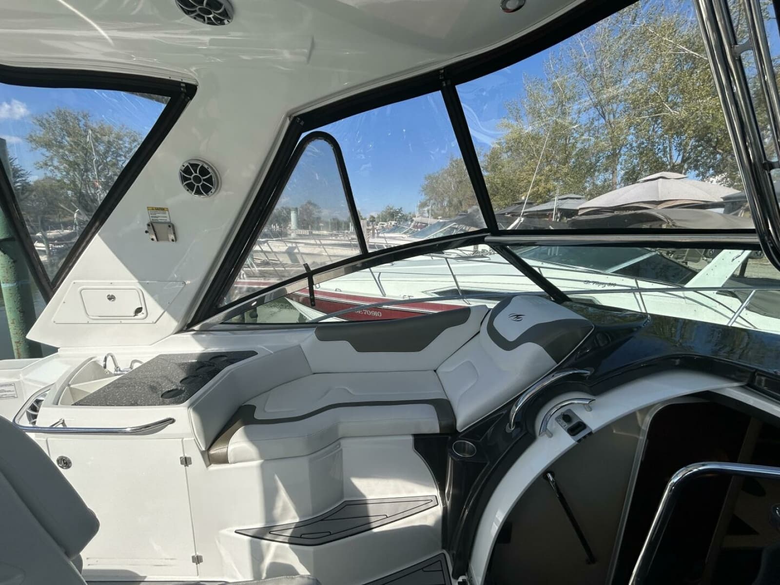 2015 Monterey 355 Sport Yacht - Photo 25