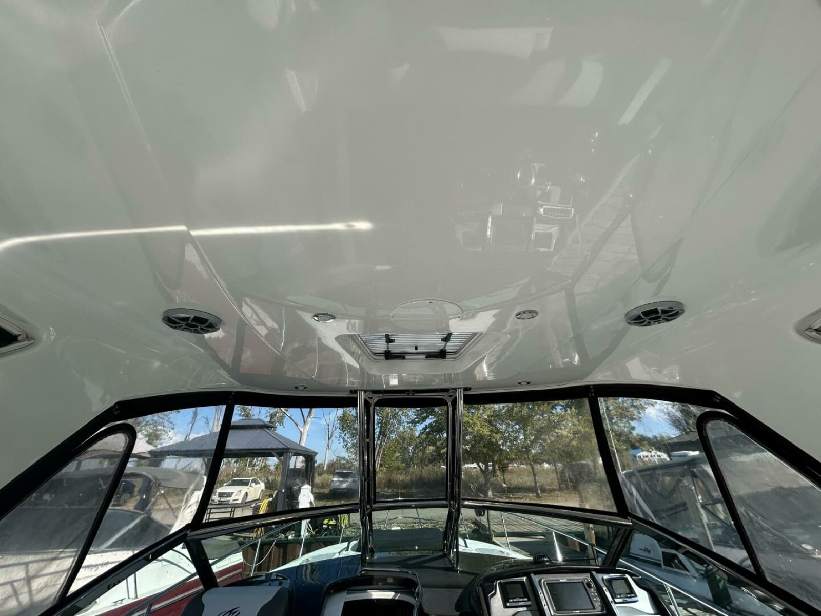 2015 Monterey 355 Sport Yacht - Photo 26