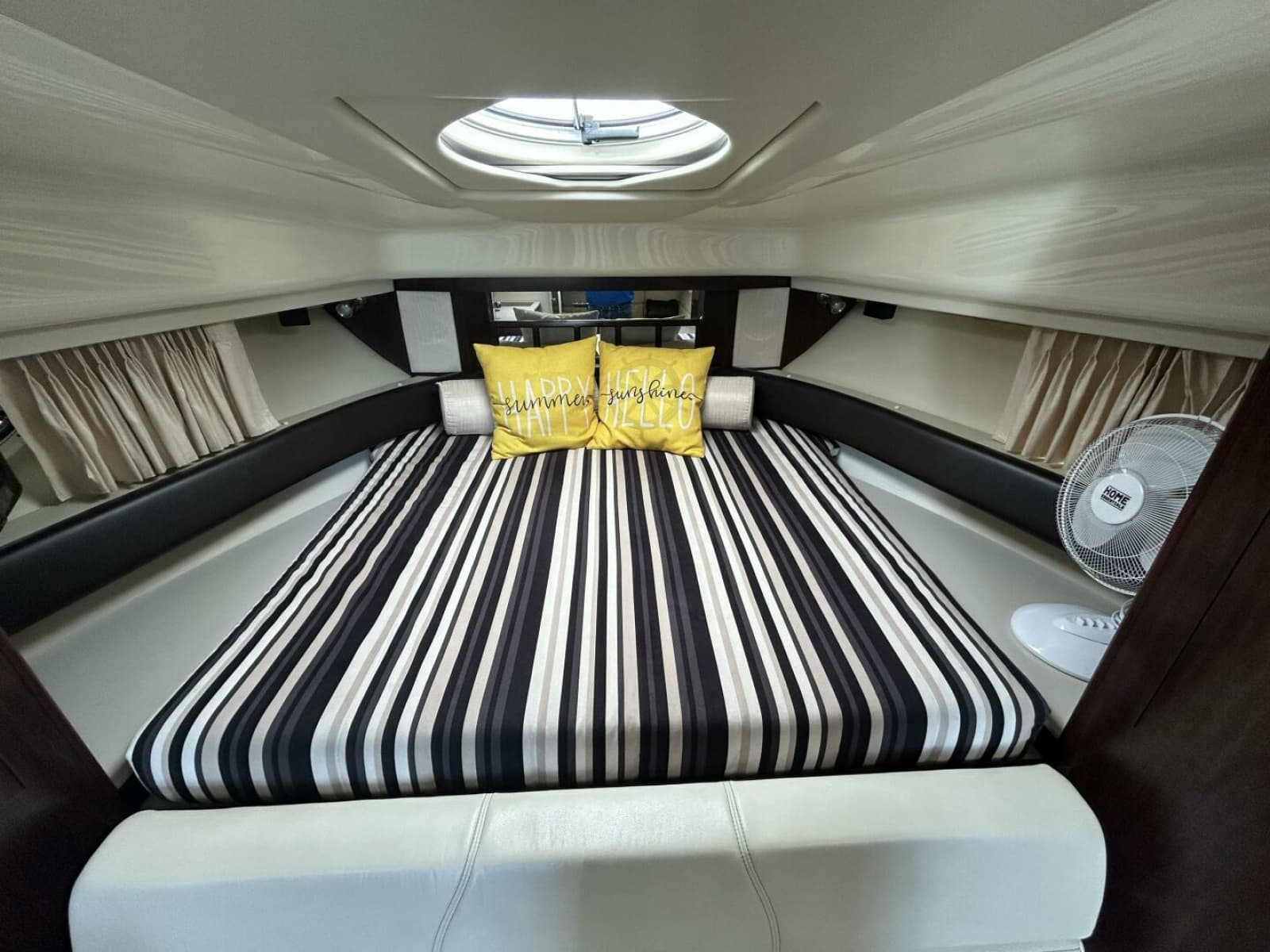 2015 Monterey 355 Sport Yacht - Photo 55