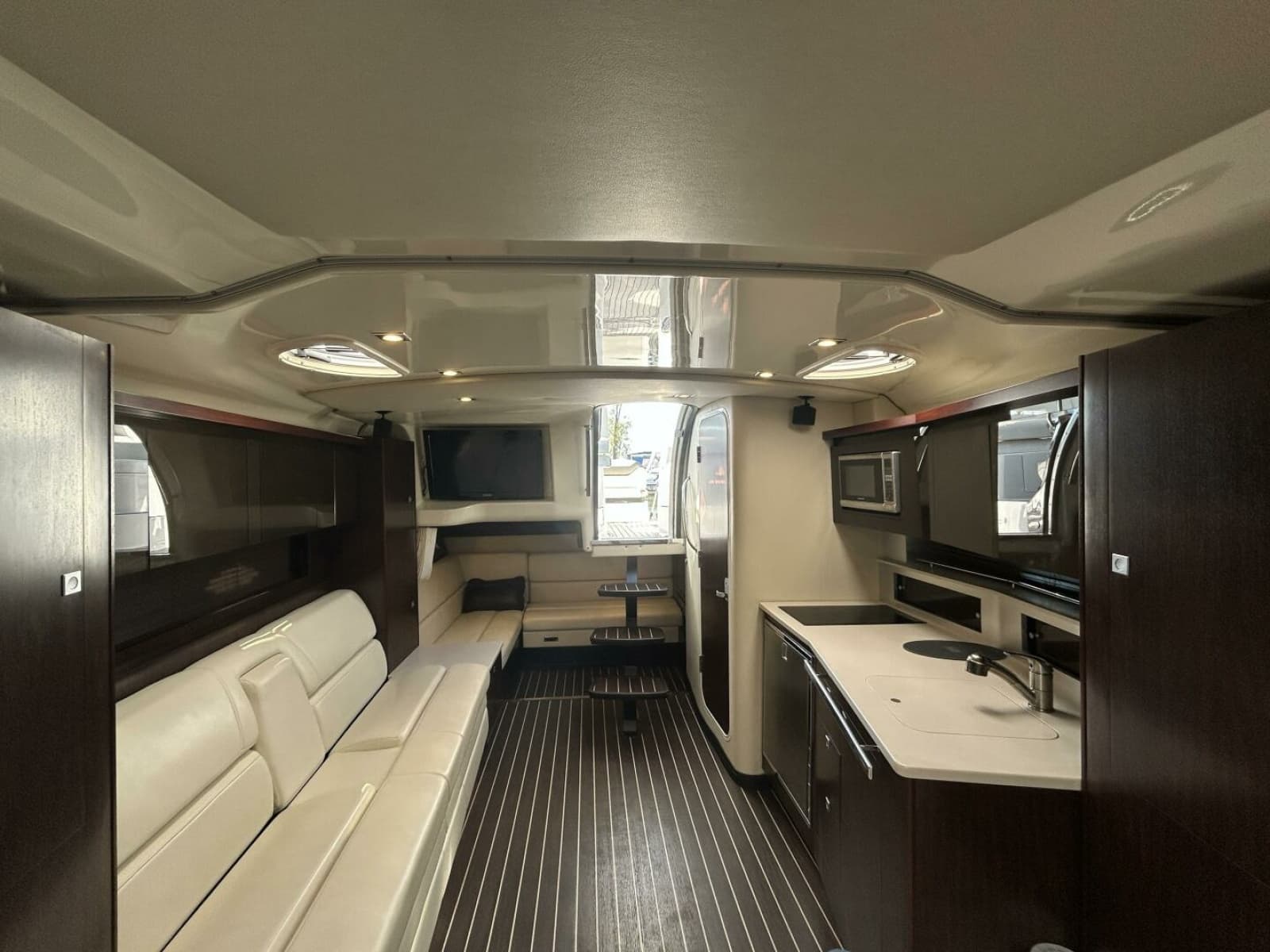 2015 Monterey 355 Sport Yacht - Photo 56