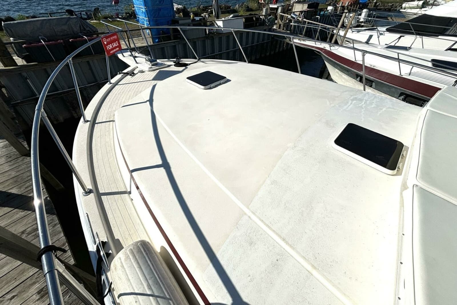 1987 Viking Motor Yacht - Photo 10