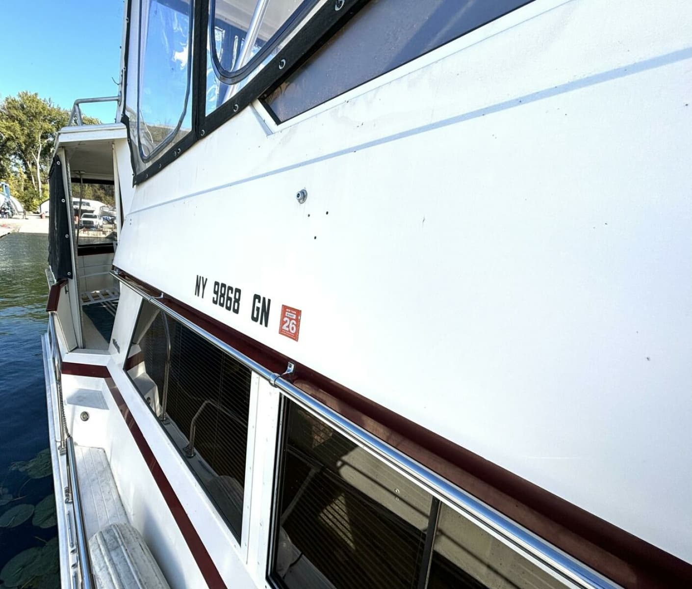 1987 Viking Motor Yacht - Photo 16