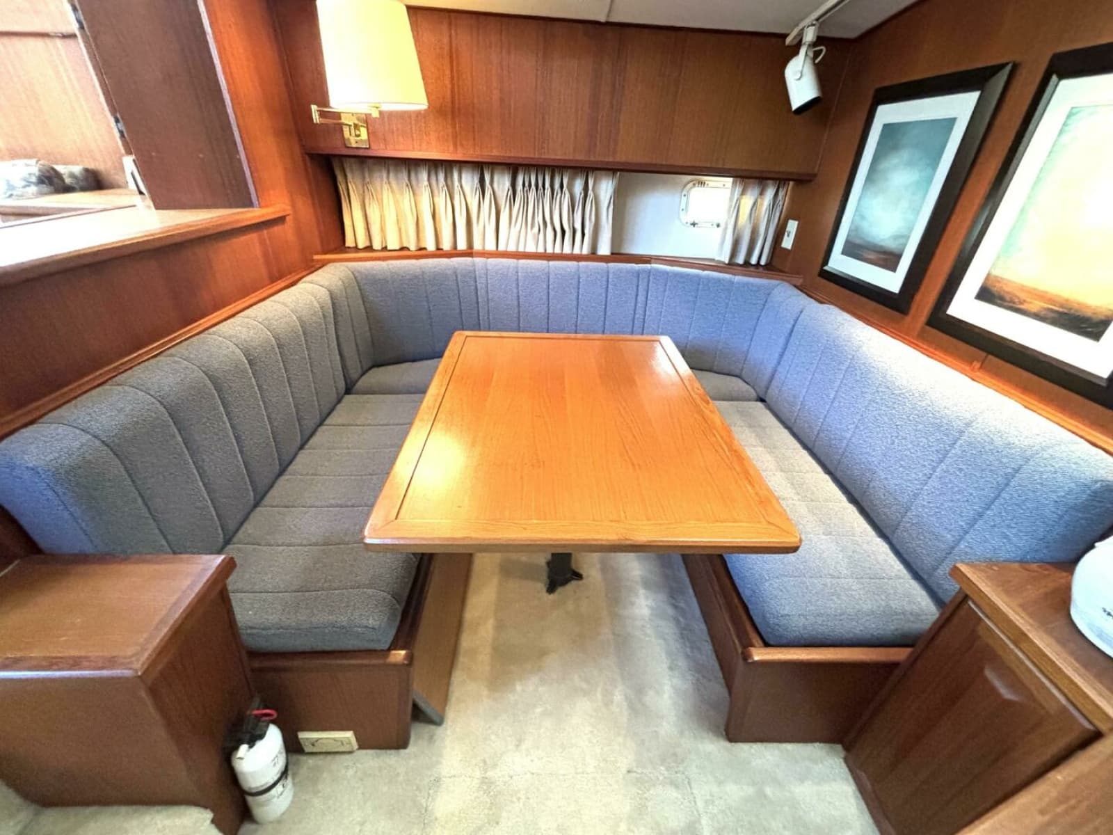 1987 Viking Motor Yacht - Photo 47