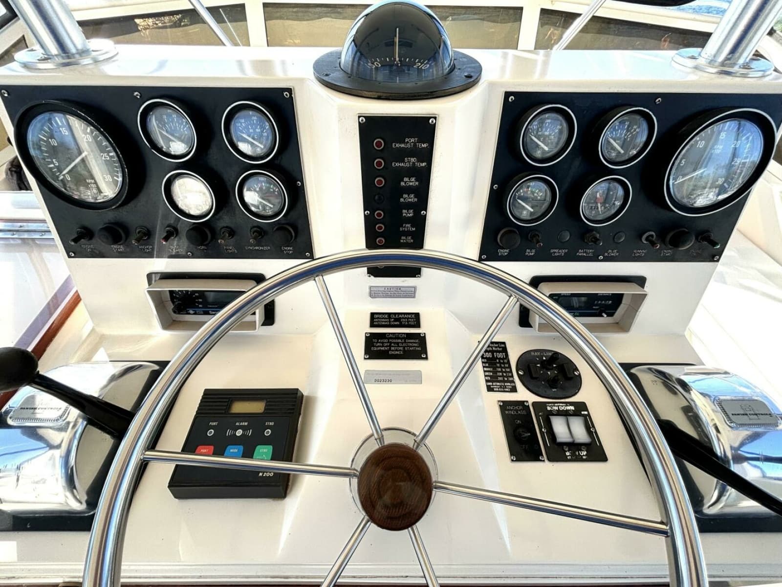 1987 Viking Motor Yacht - Photo 30