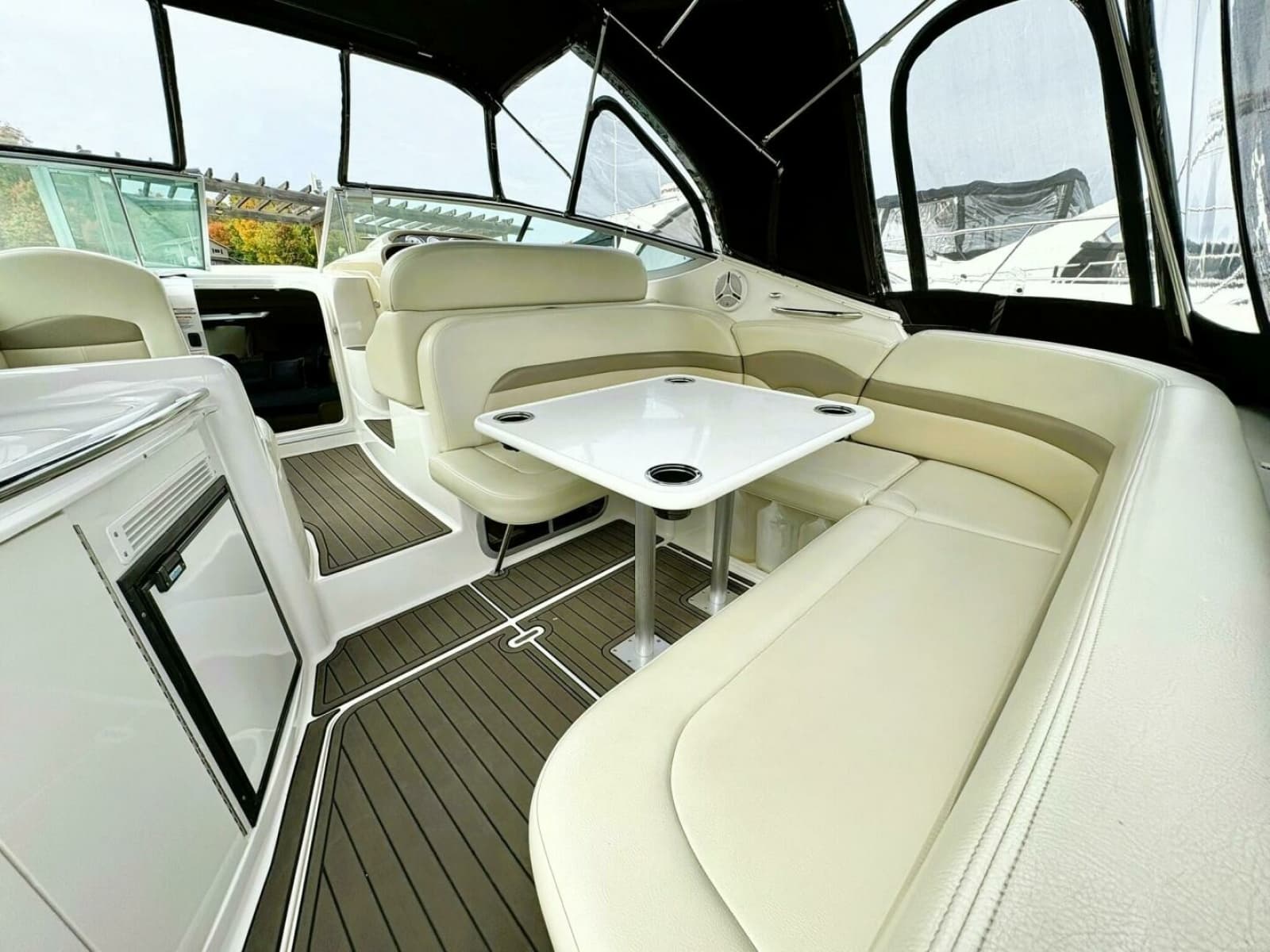 2004 Chaparral 310 SIGNATURE - Photo 11