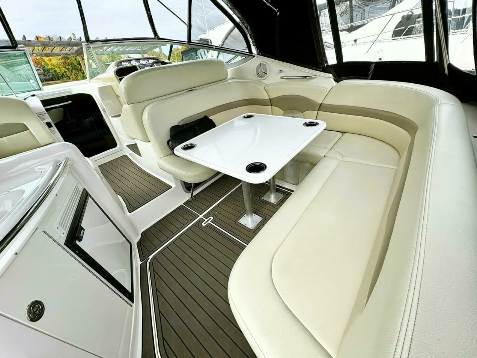 2004 Chaparral 310 SIGNATURE - Photo 9