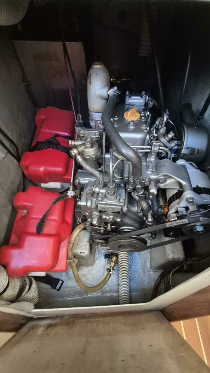 1984 Mirage 35 - Photo 41