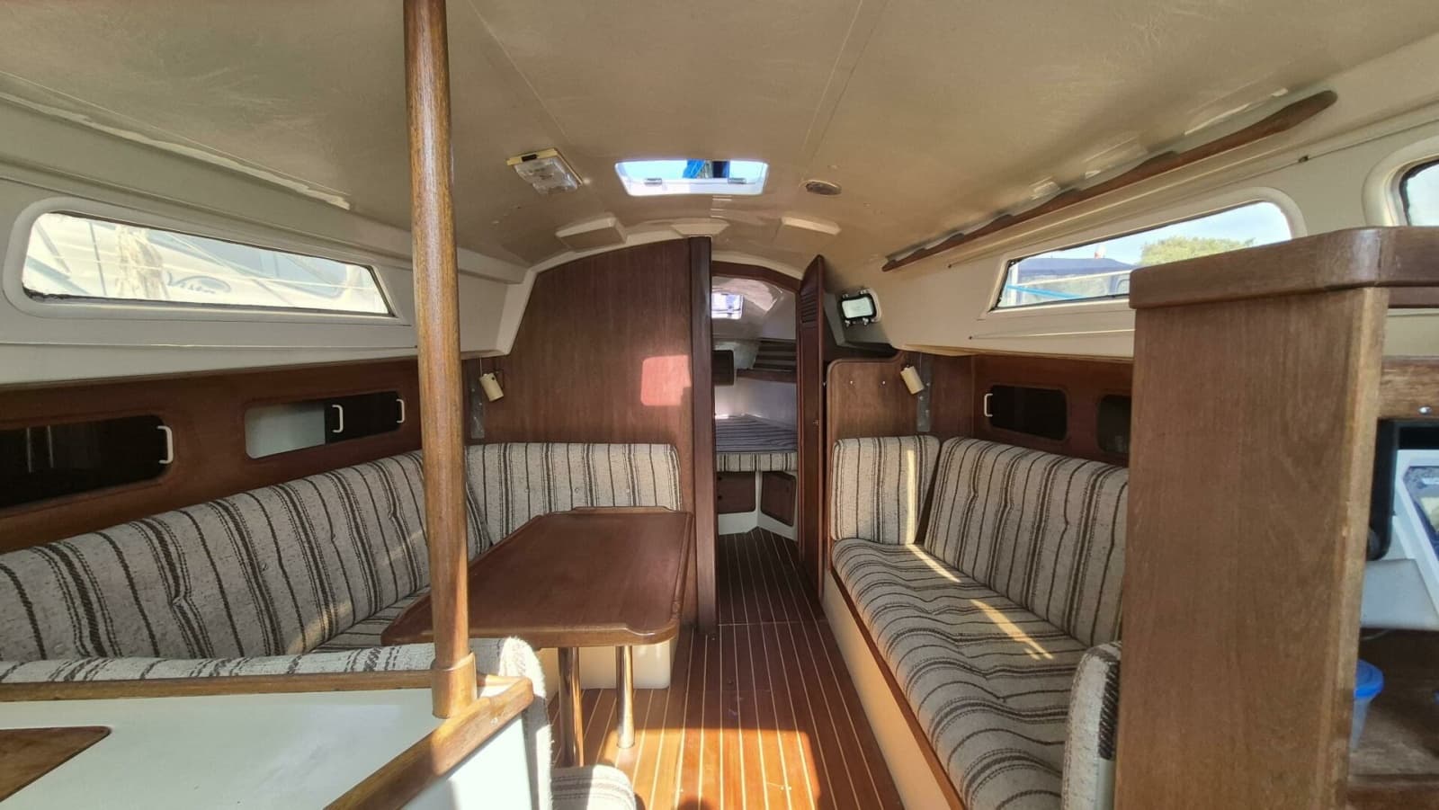 1984 Mirage 35 - Photo 18