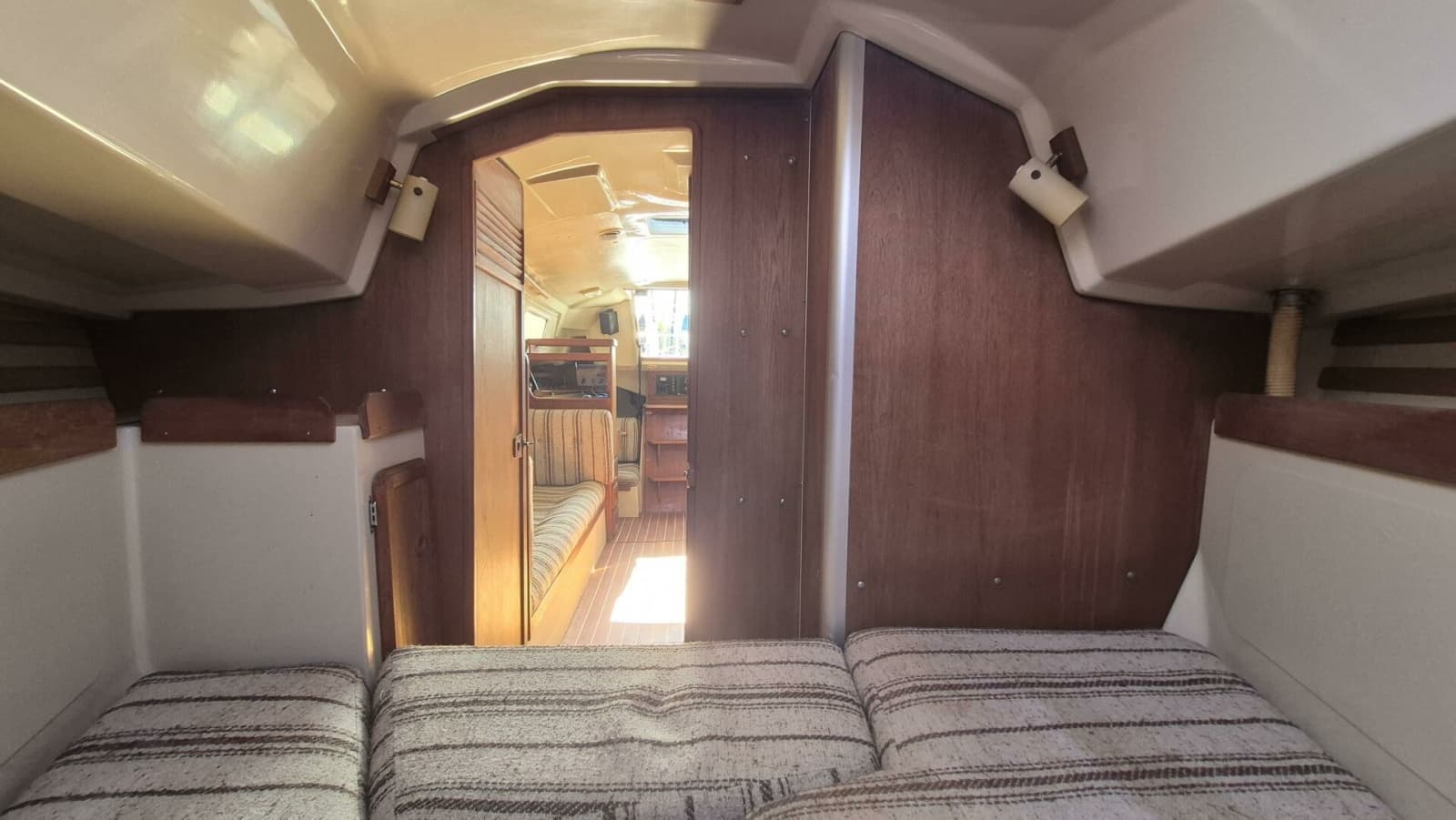 1984 Mirage 35 - Photo 33