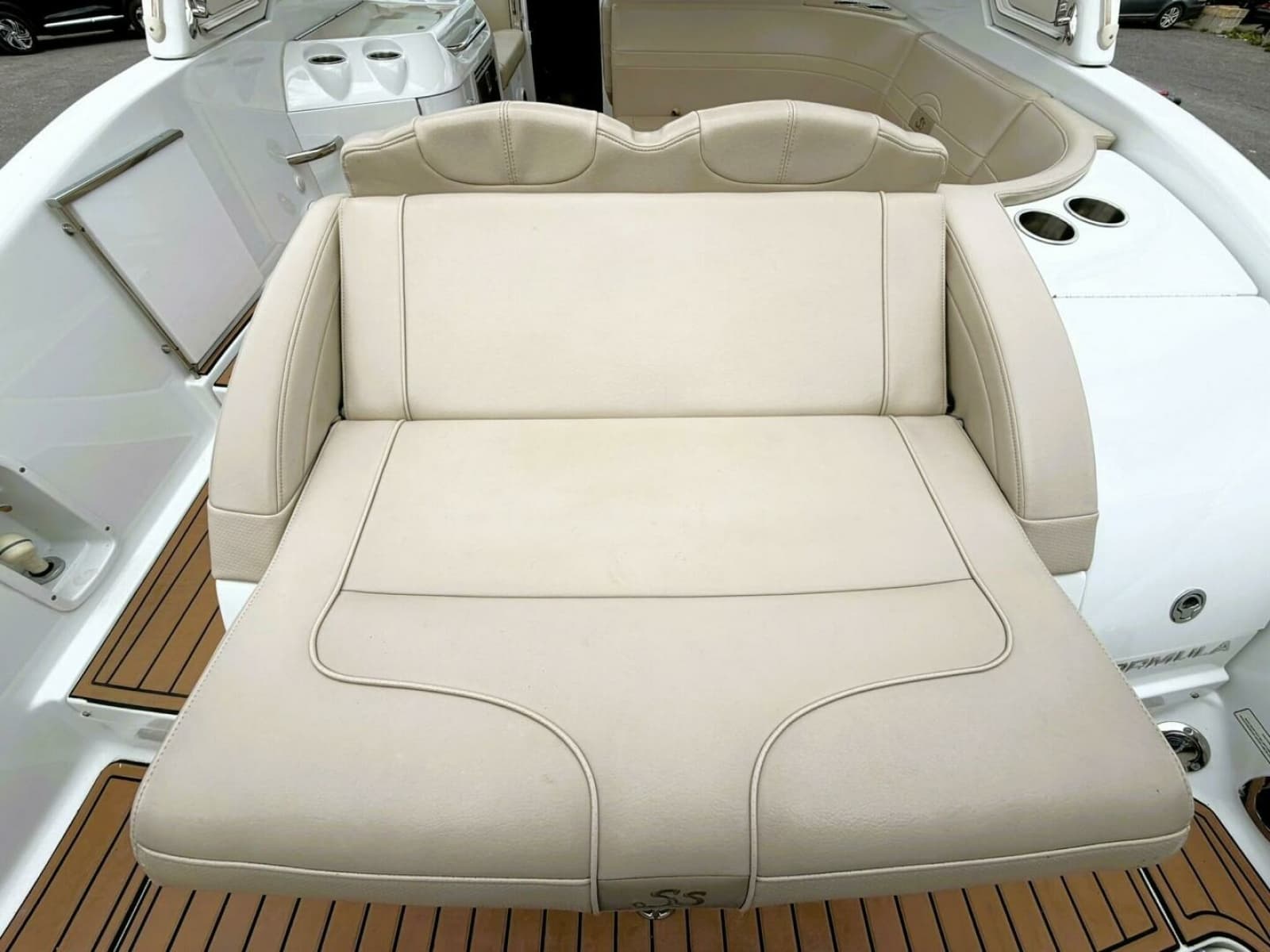 2011 Formula 310 SUN SPORT - Photo 14