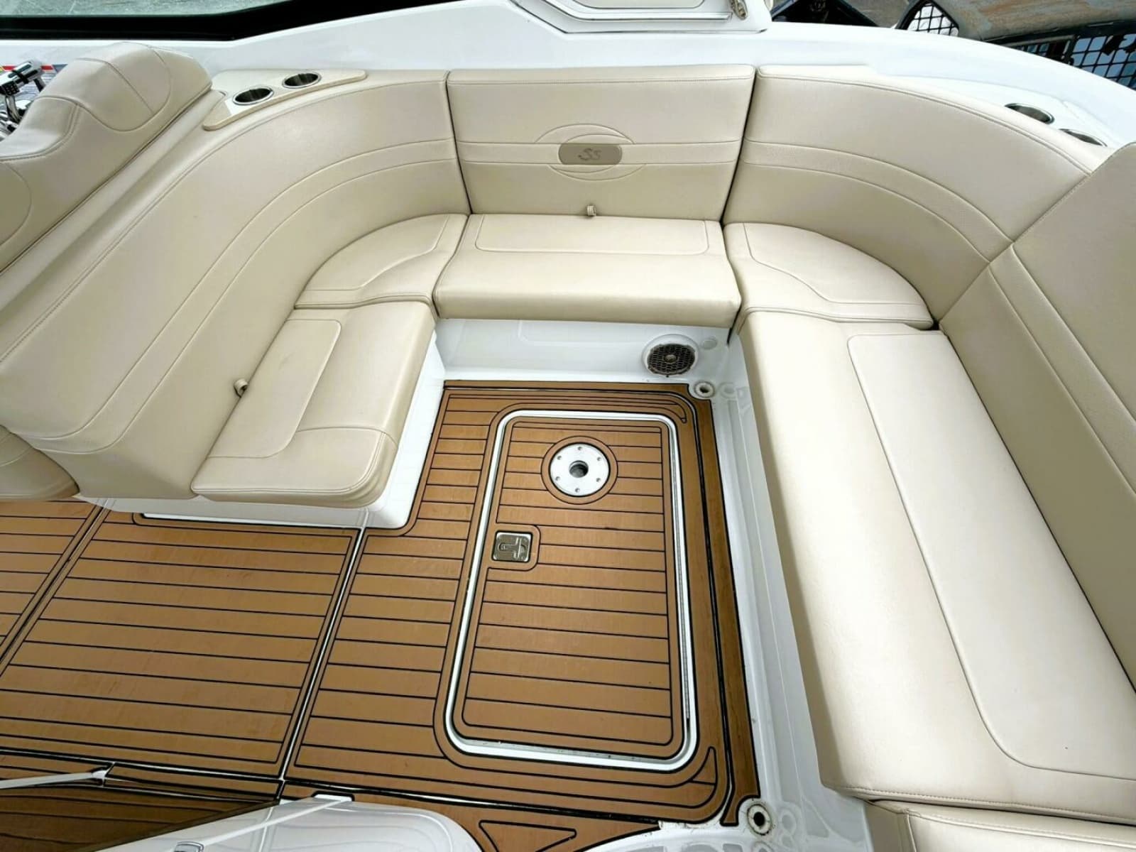2011 Formula 310 SUN SPORT - Photo 17