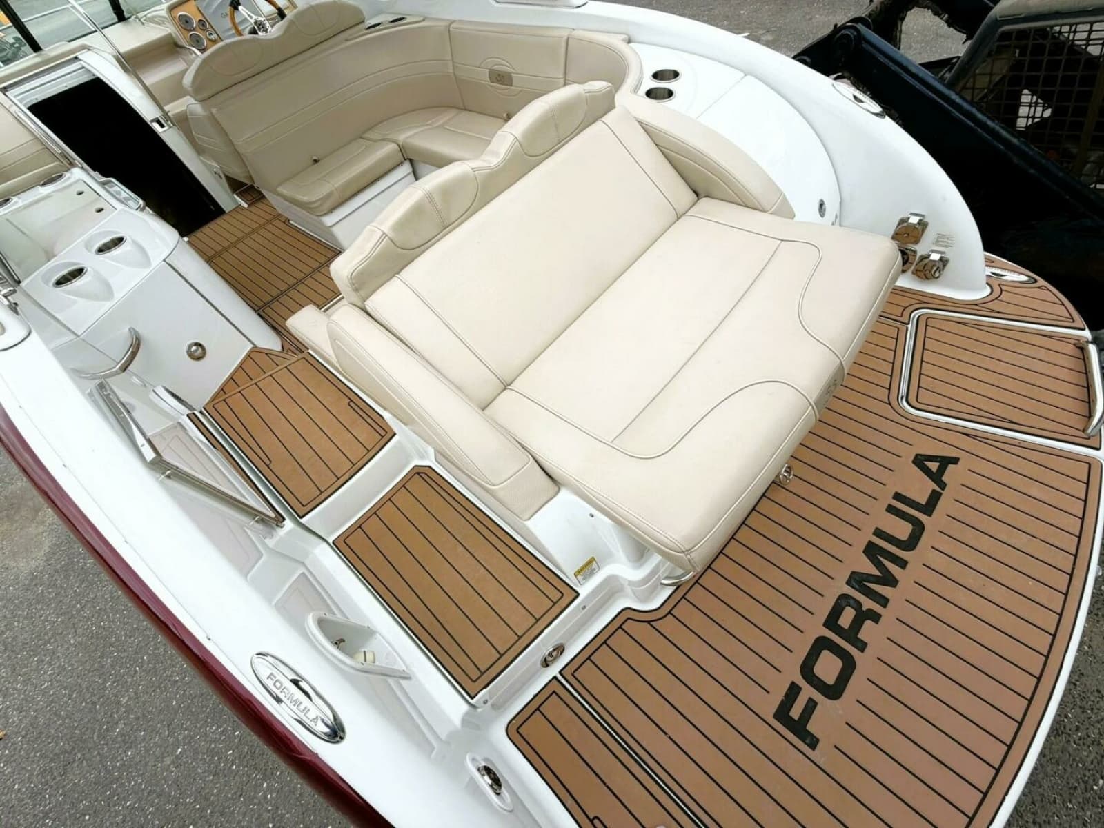 2011 Formula 310 SUN SPORT - Photo 12