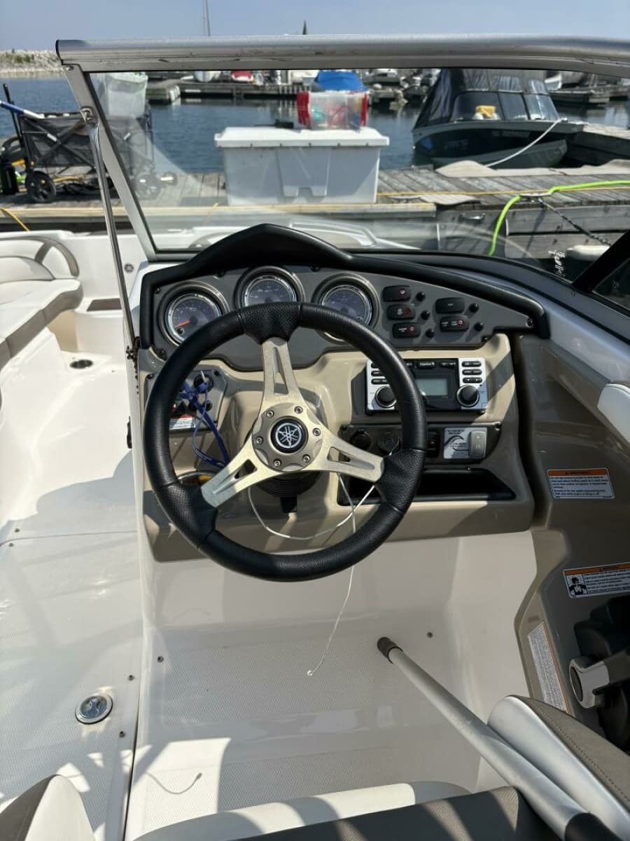 2013 Yamaha Boats 242 Limited S - Photo 19