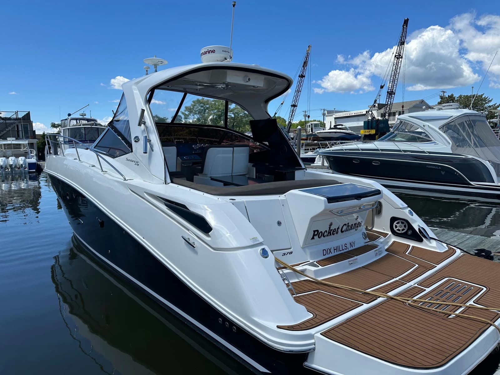 2016 Sea Ray 370 Sundancer - Photo 4