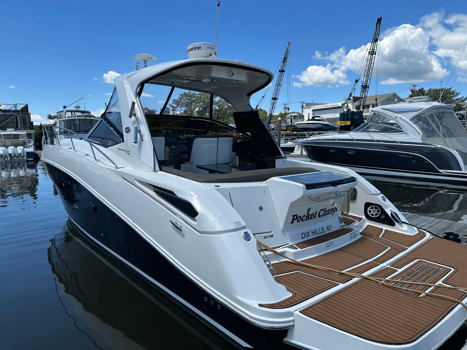 2016 Sea Ray 370 Sundancer - Photo 4