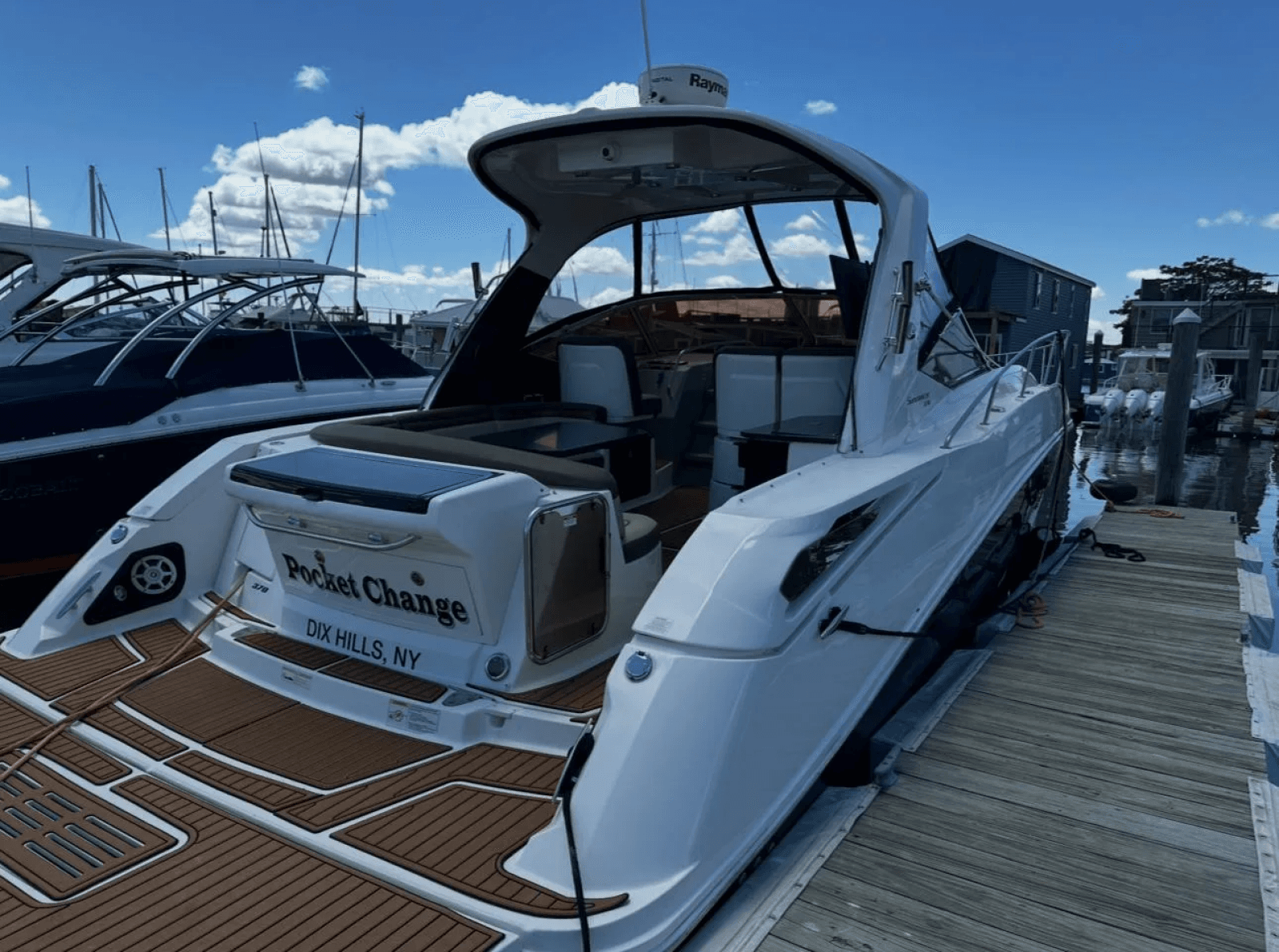2016 Sea Ray 370 Sundancer - Photo 5