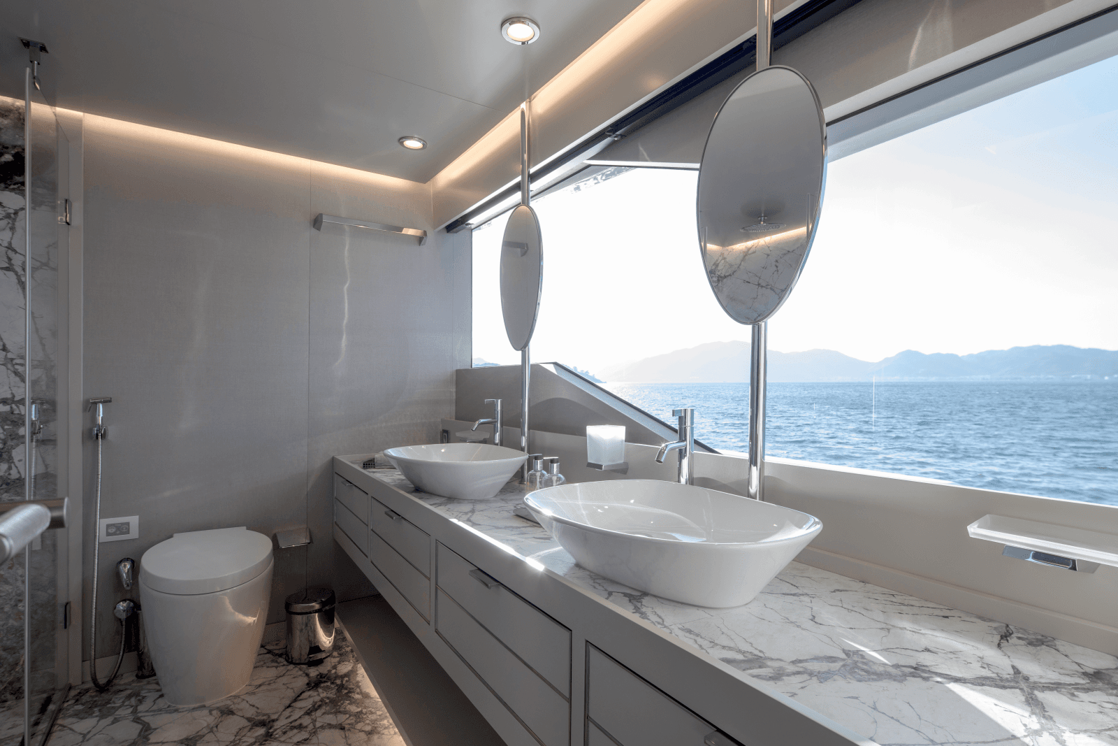 2019 Numarine 32XP - Photo 30
