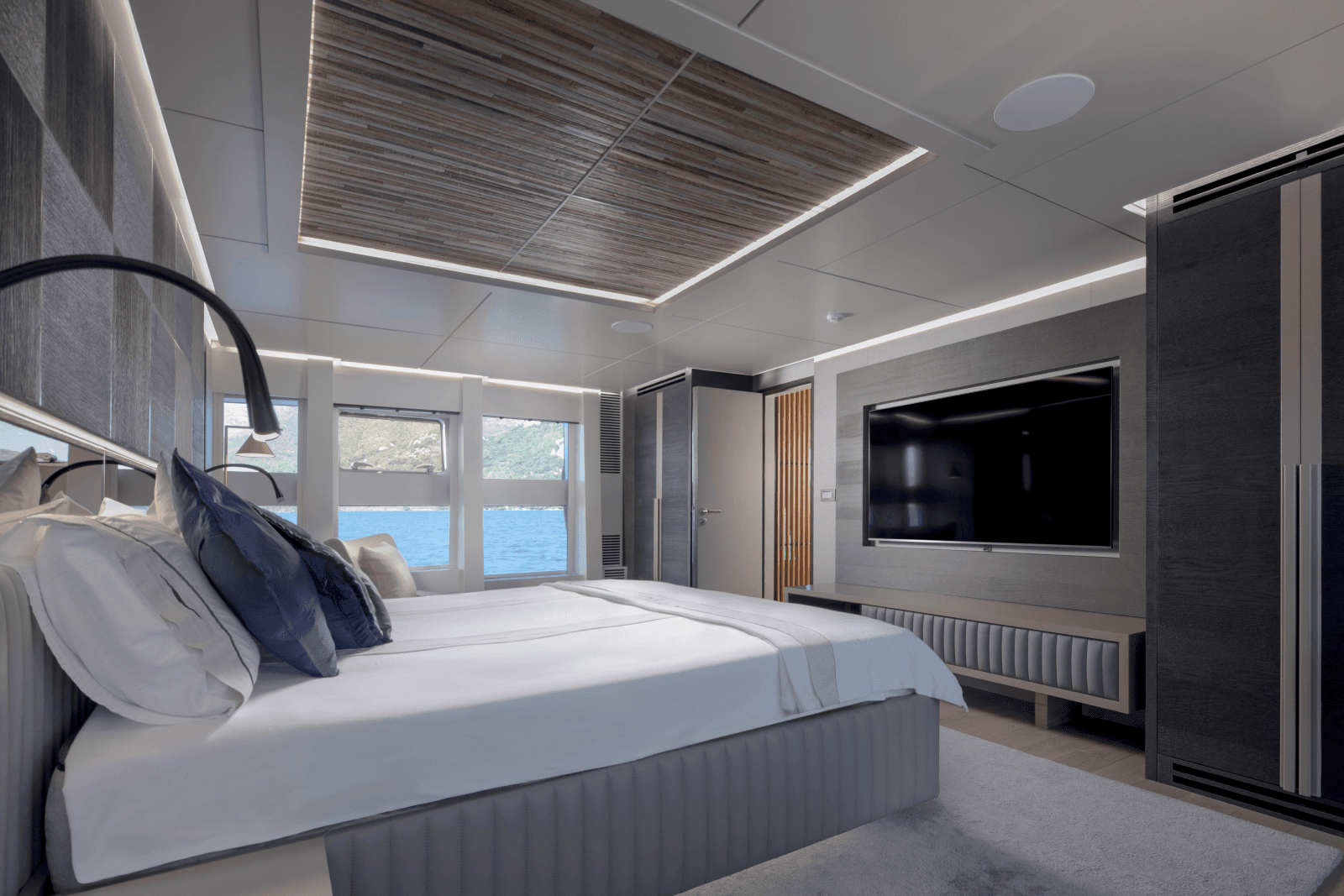 2019 Numarine 32XP - Photo 24