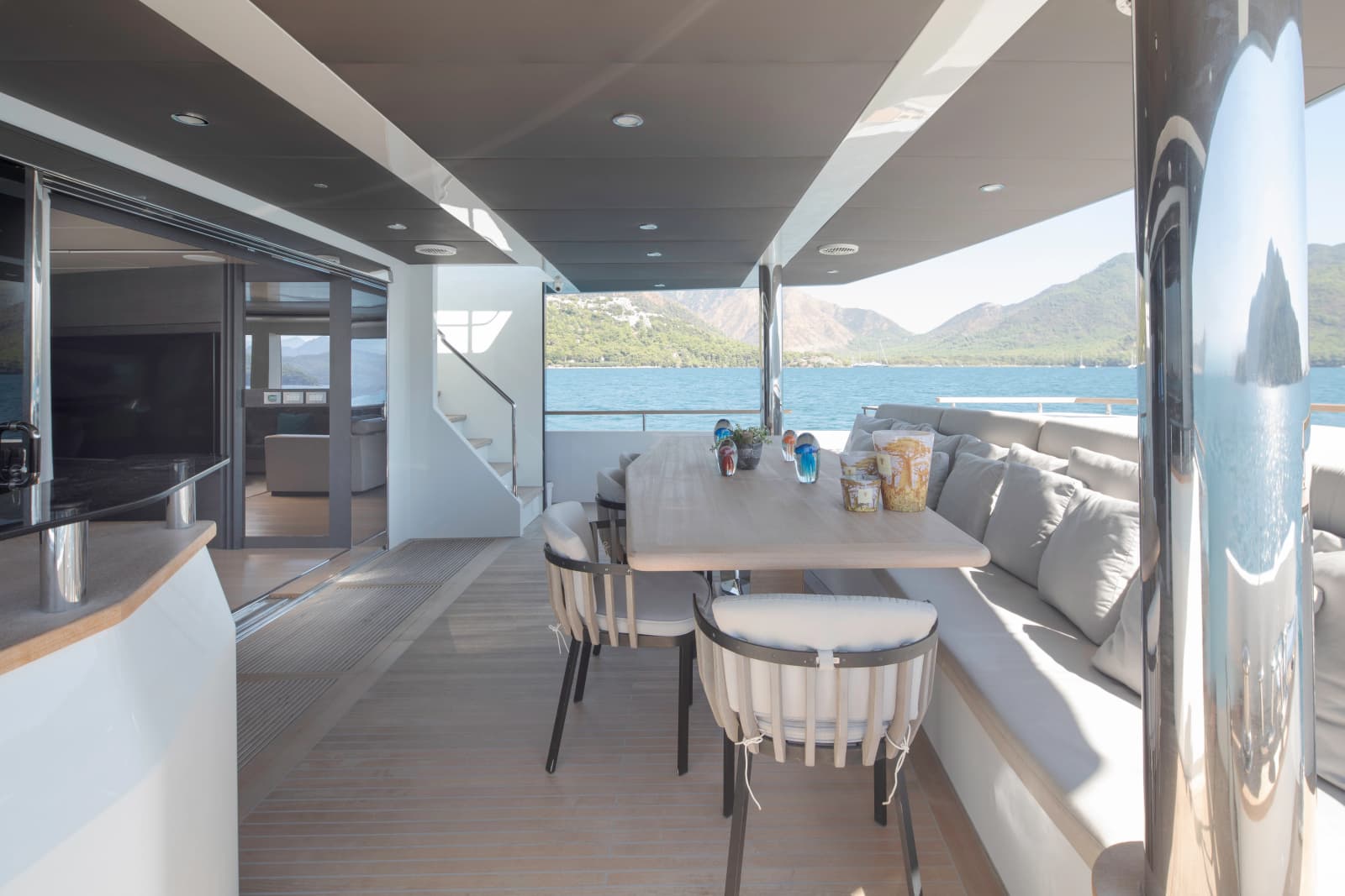 2019 Numarine 32XP - Photo 12