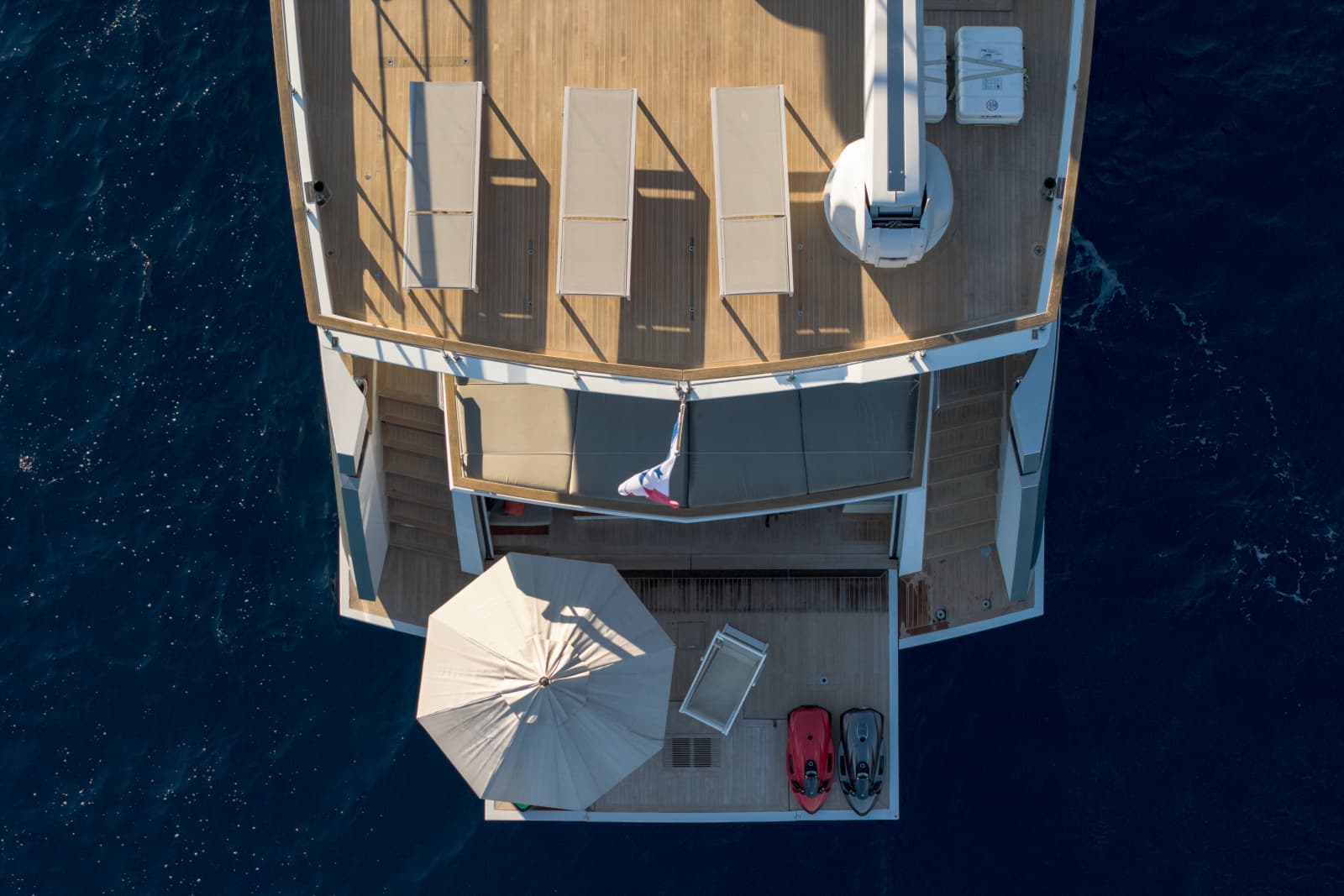 2019 Numarine 32XP - Photo 10